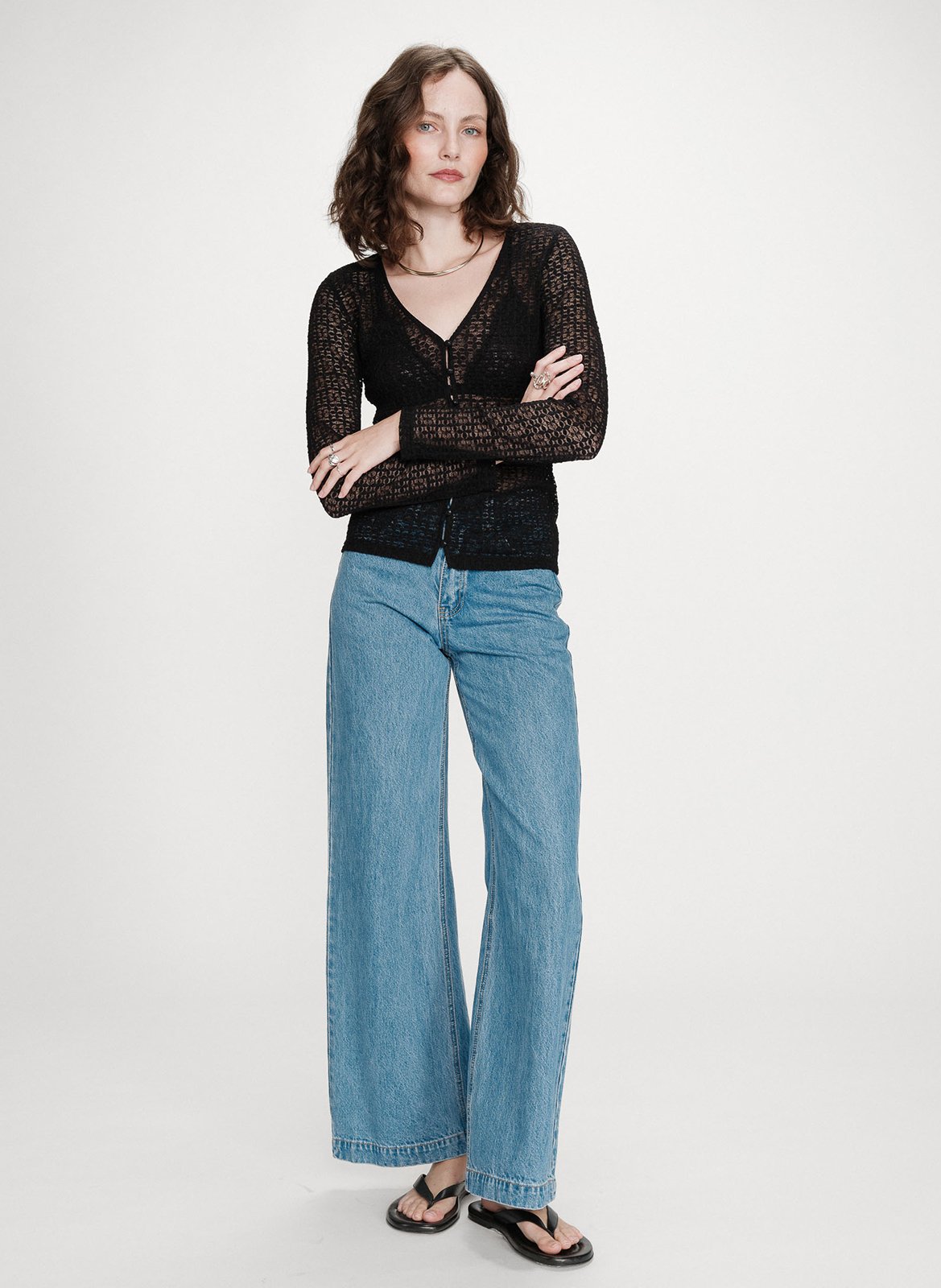 Aansluitend T-shirt met V-hals van kant. GRACE ET MILA Zwart