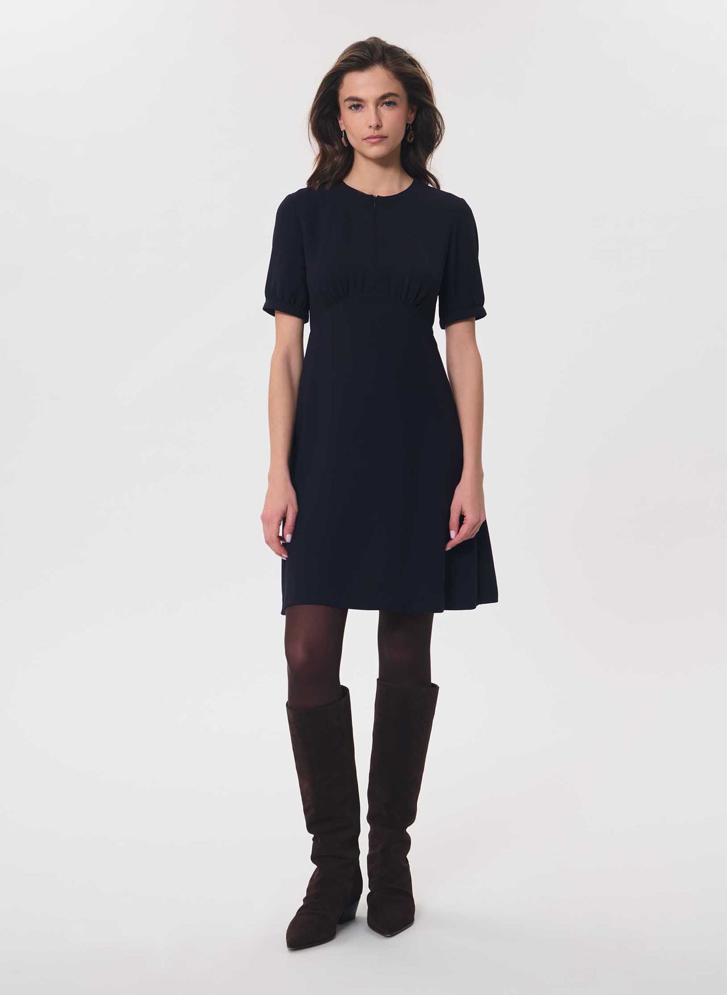 Kurzes ausgestelltes einfarbiges Kleid TARA JARMON Blau