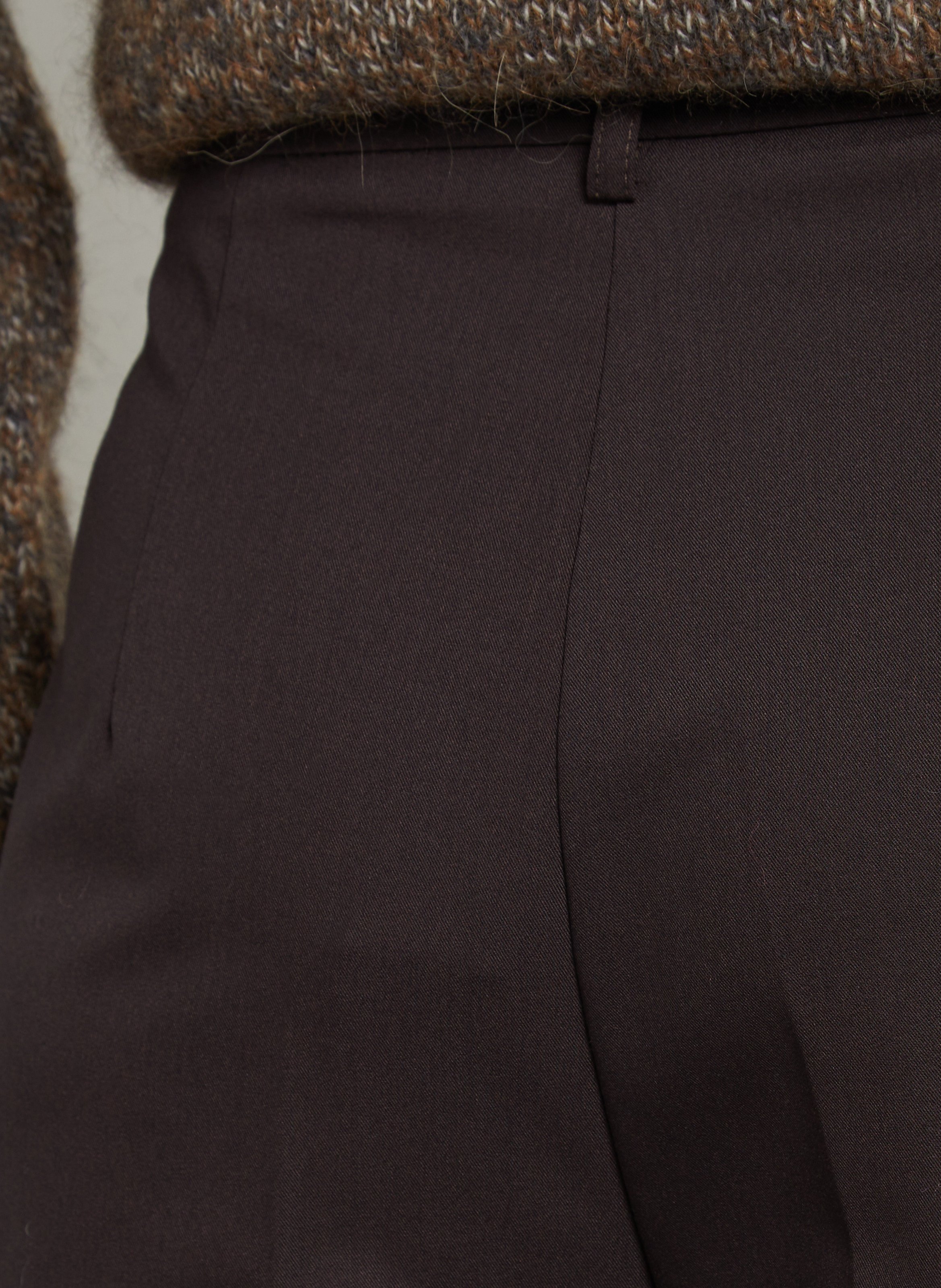 Gerade geschnittene, weite Bundfalten-Bermudashorts IMPERIAL Braun