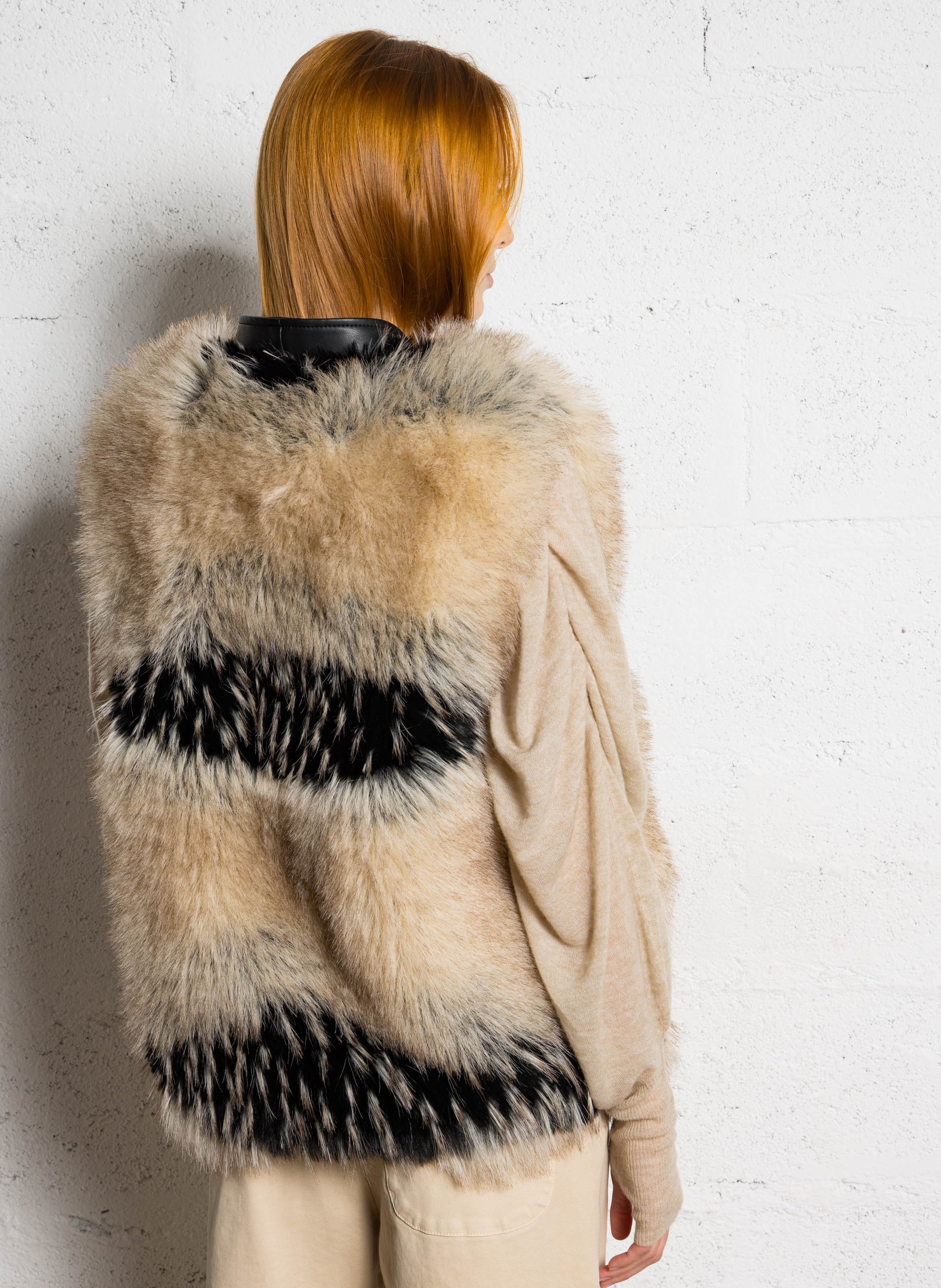 Veste sans manches fourrure tachetée MES DEMOISELLES Beige