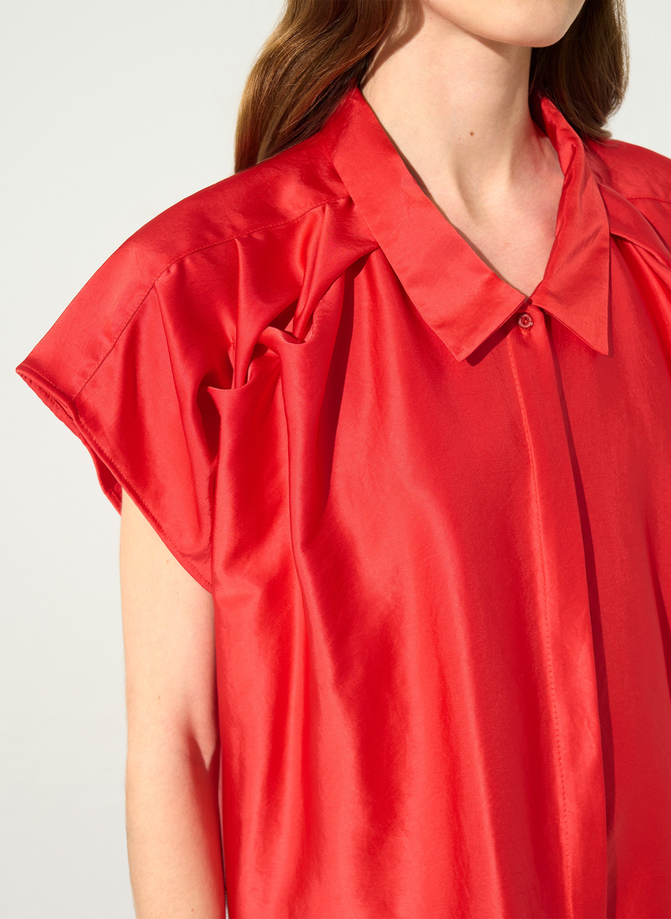 Classic-collar pleated shirt COTELAC Red