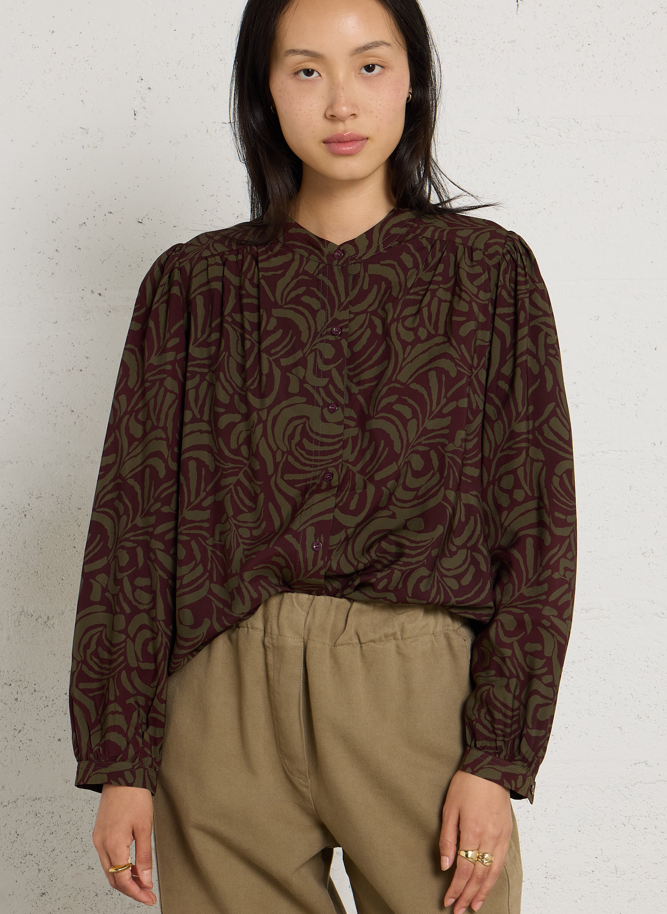 Ruimvallende blouse met print THE KORNER Paars