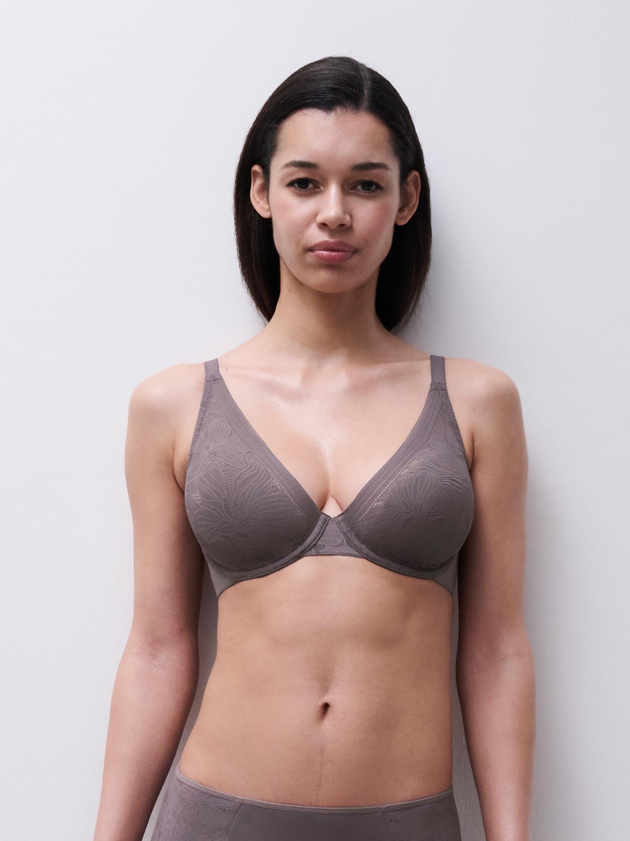 Plunging spacer bra in lace CHANTELLE Brown