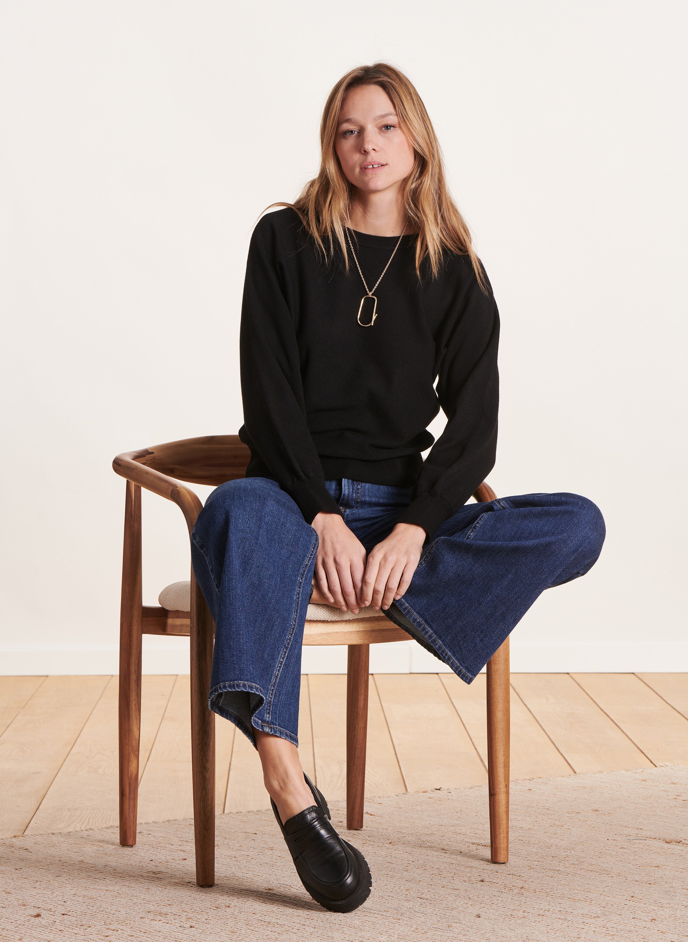 Straight knitted round-neck sweater LA FEE MARABOUTEE Black