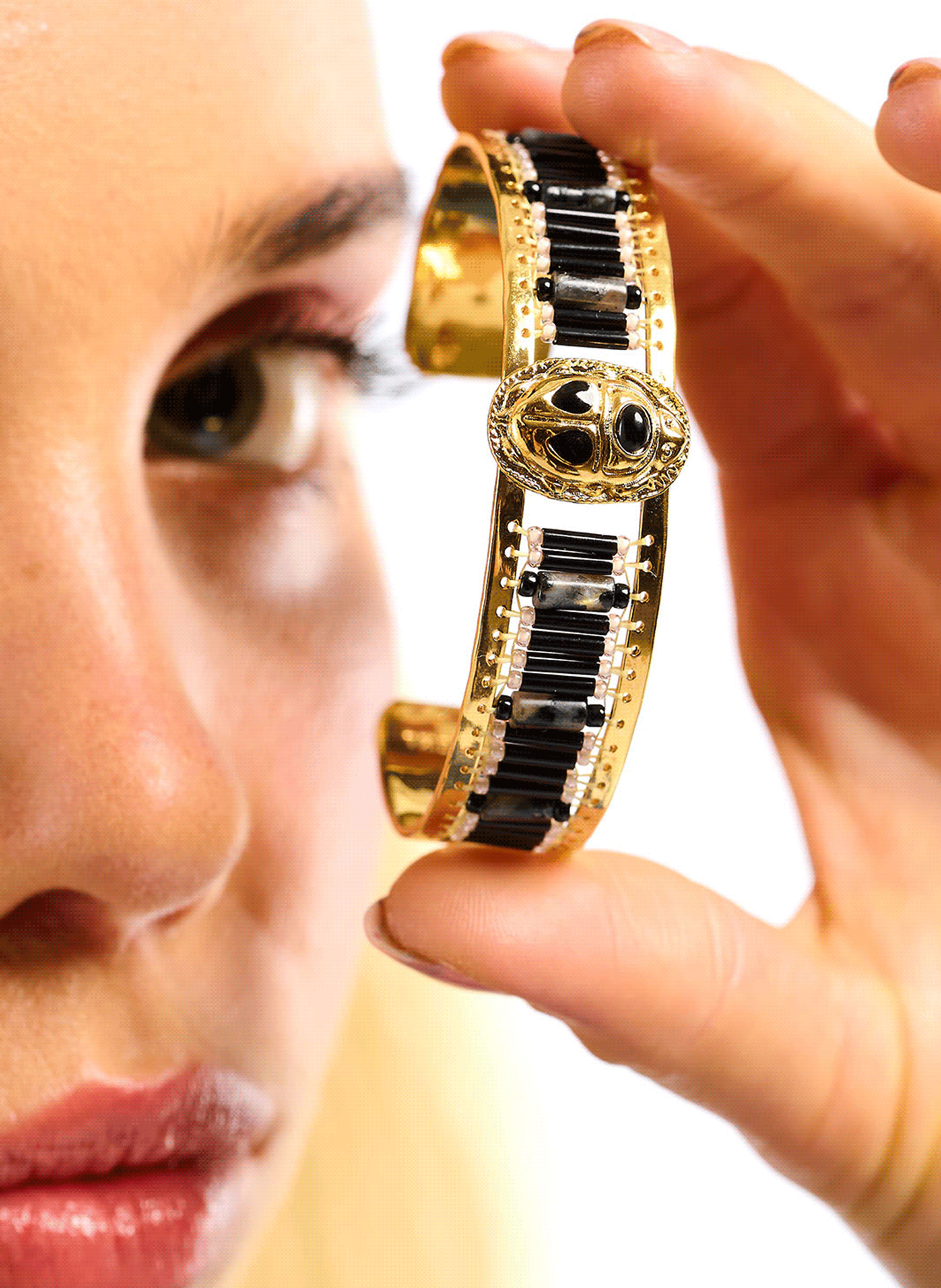 Woven bead bangle bracelet with central cabochon HIPANEMA Black