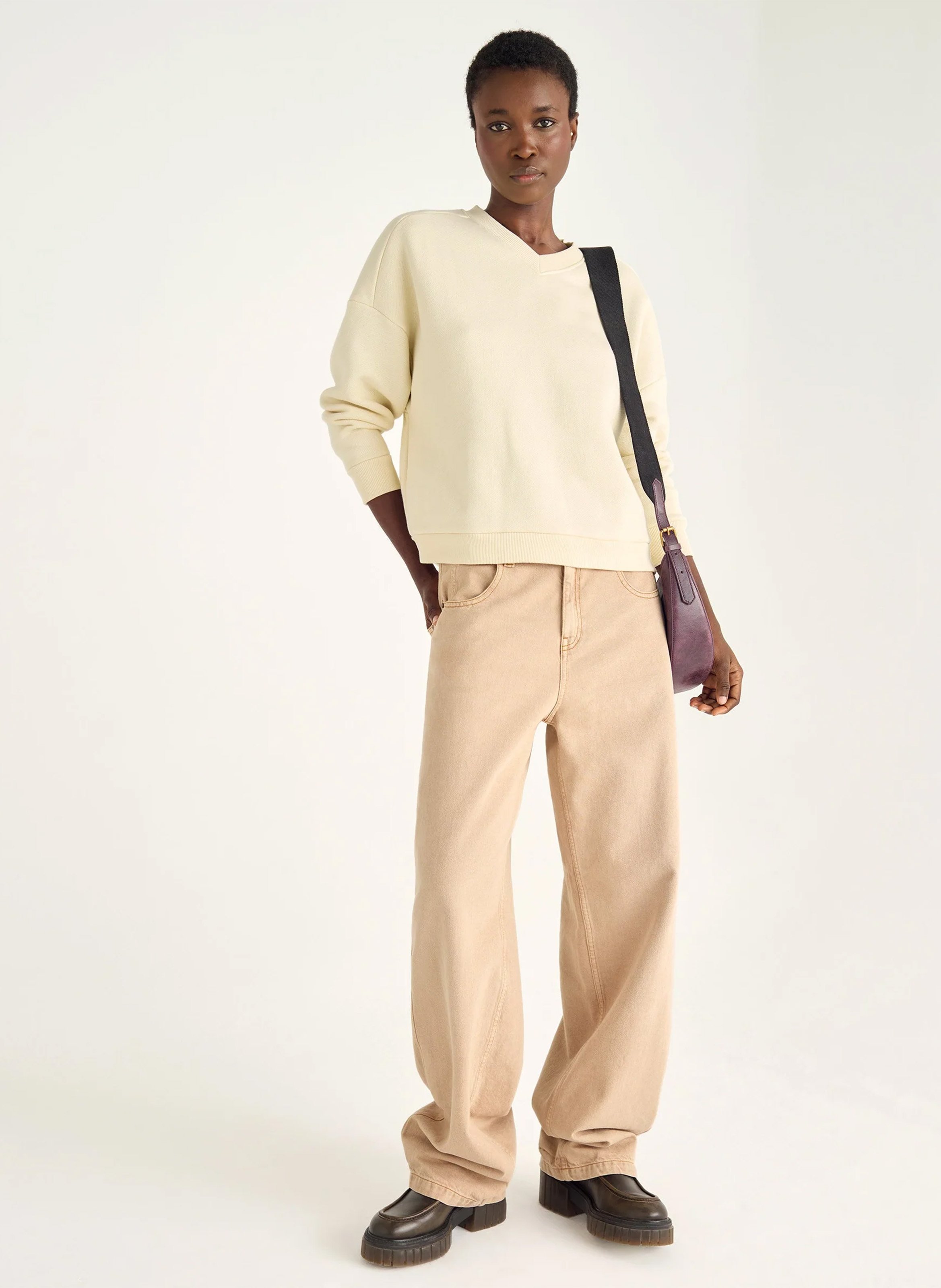 Sweatshirt - V-Ausschnitt ACOTE Weiss