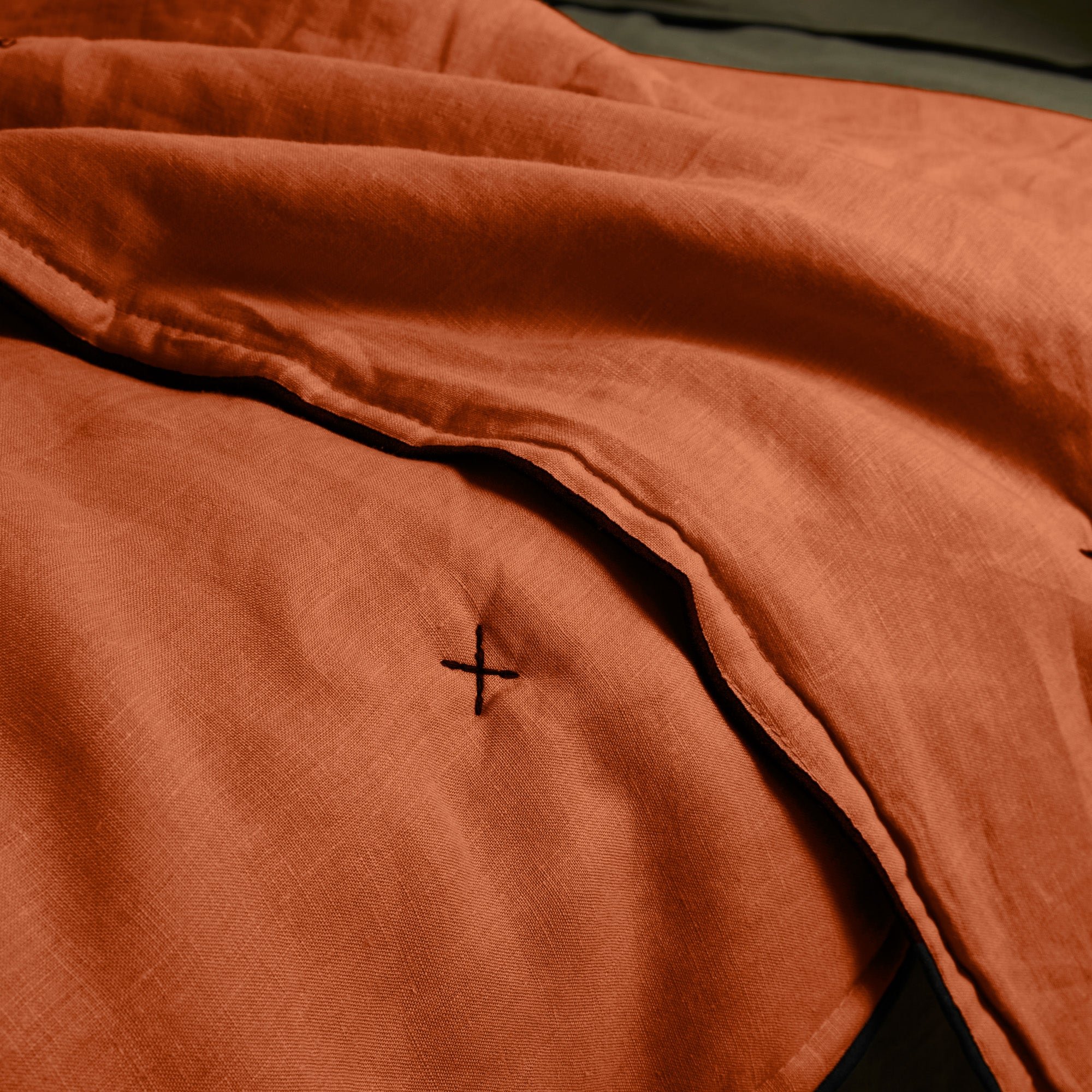 CARLINA - Quilted linen bedspread MADURA Orange