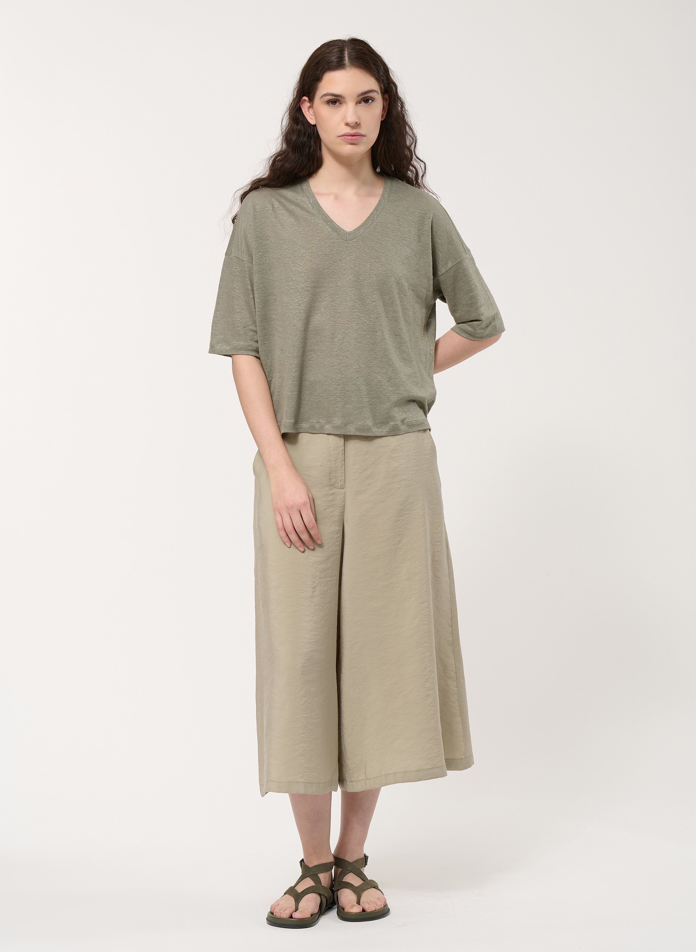 Tee-shirt col V en lin HUMILITY Vert