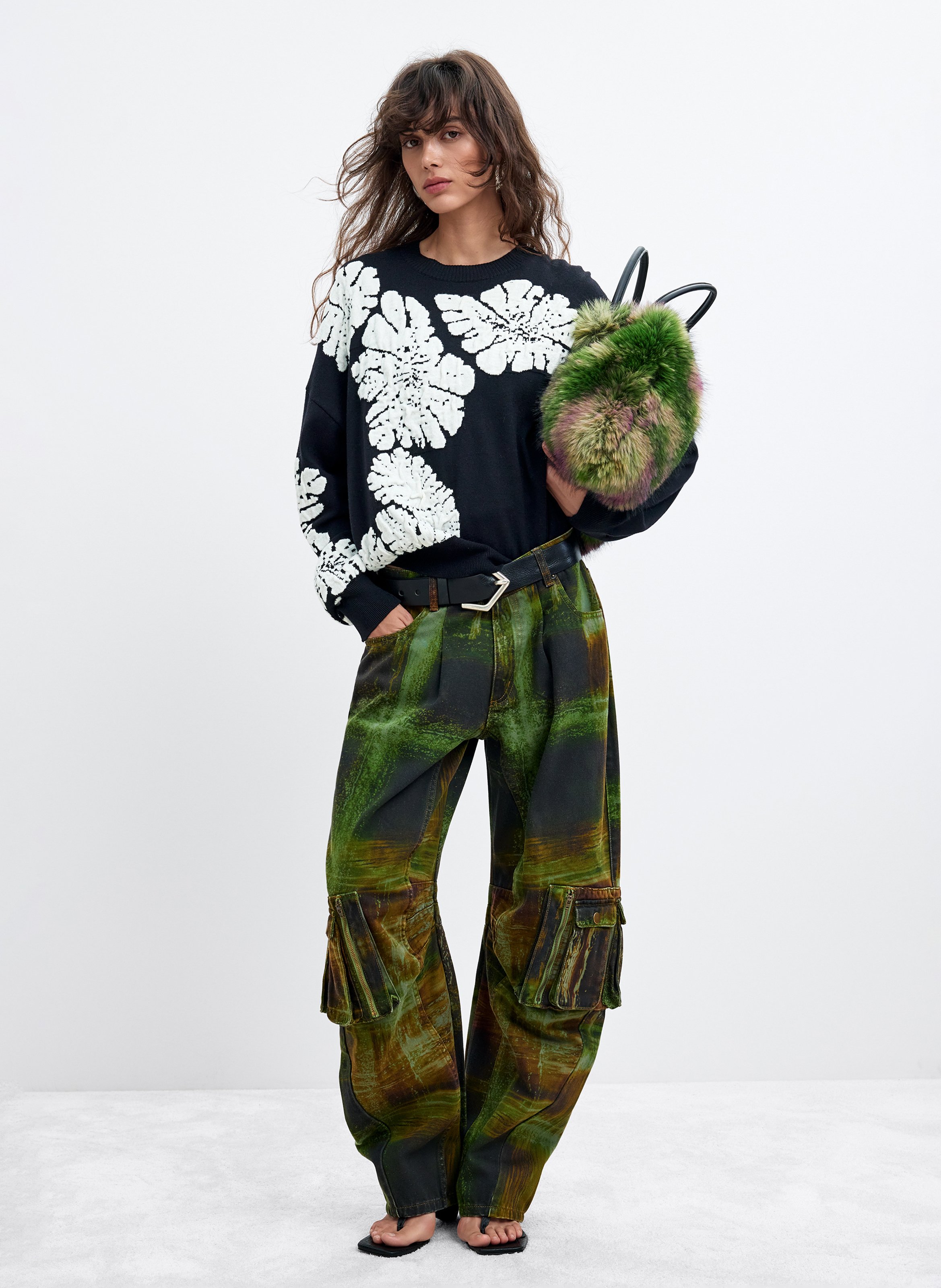 Pull ample col rond à motif DESIGUAL Noir
