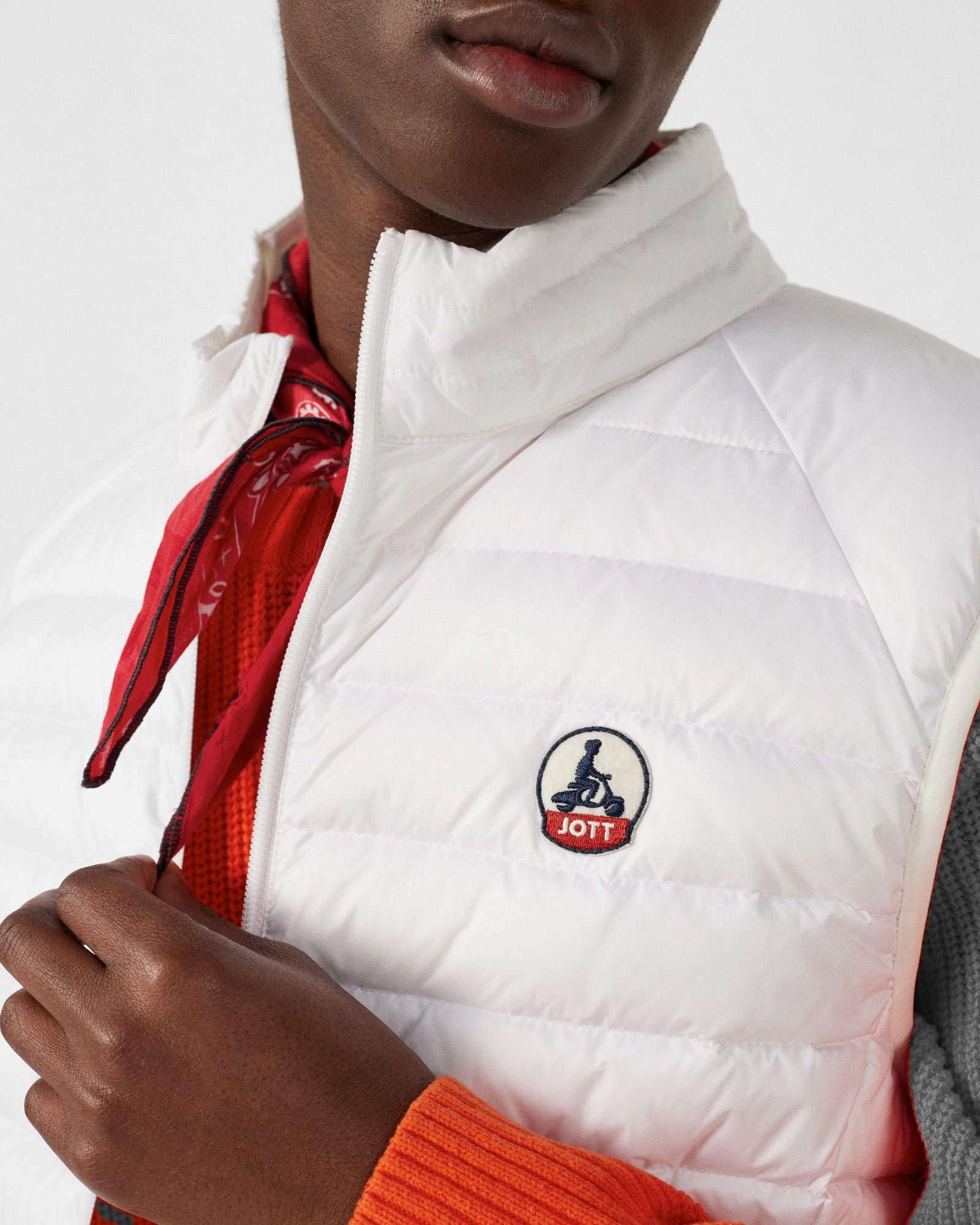 Sleeveless puffer jacket Tom JOTT White