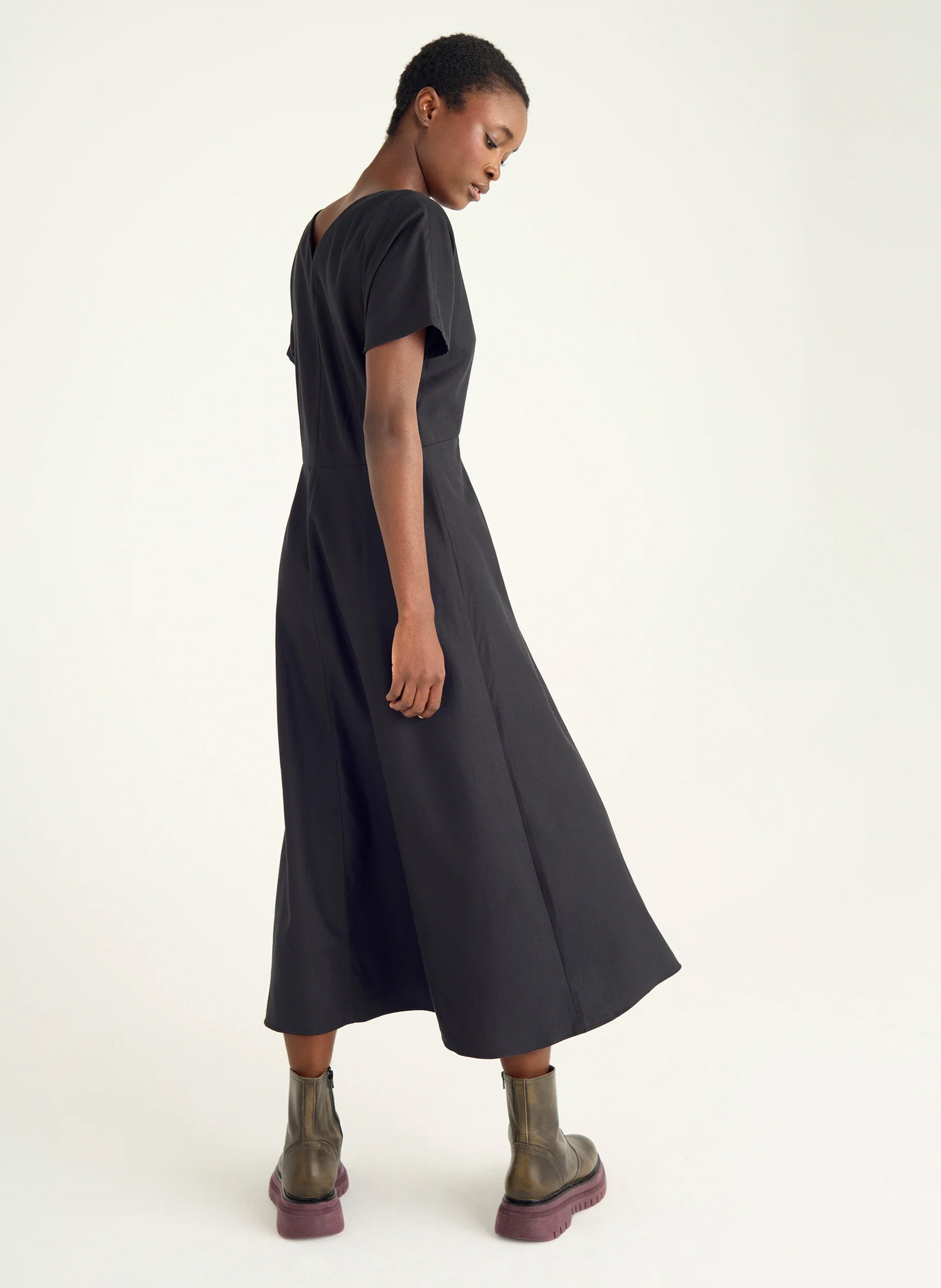 Midi-A-Linie-Kleid in Uni ACOTE Schwarz