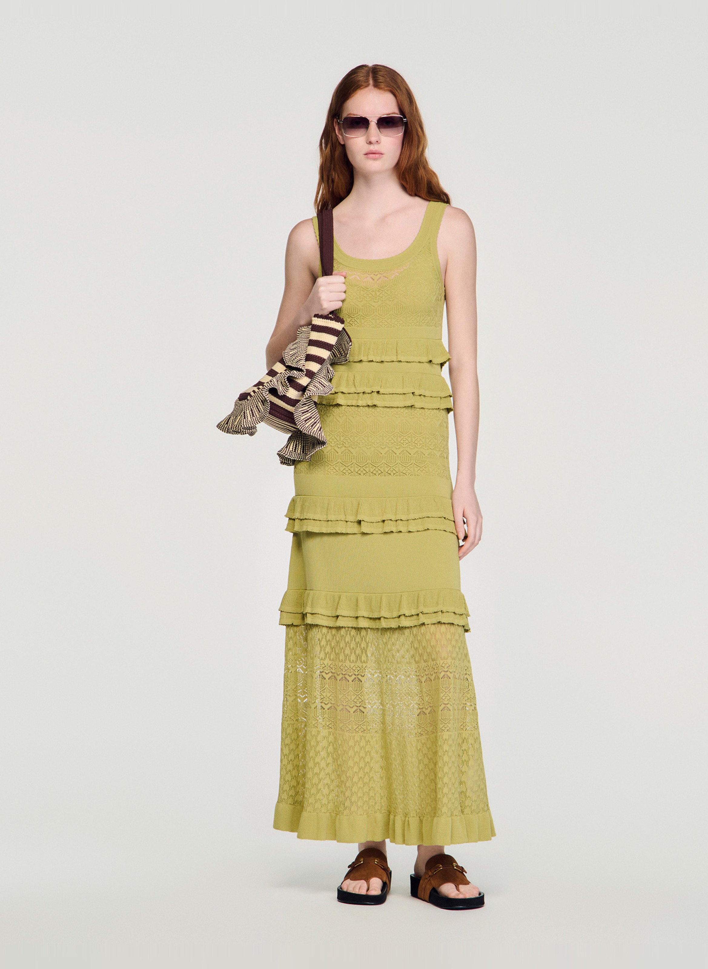 Lange aansluitende jurk met ruches SANDRO Groen