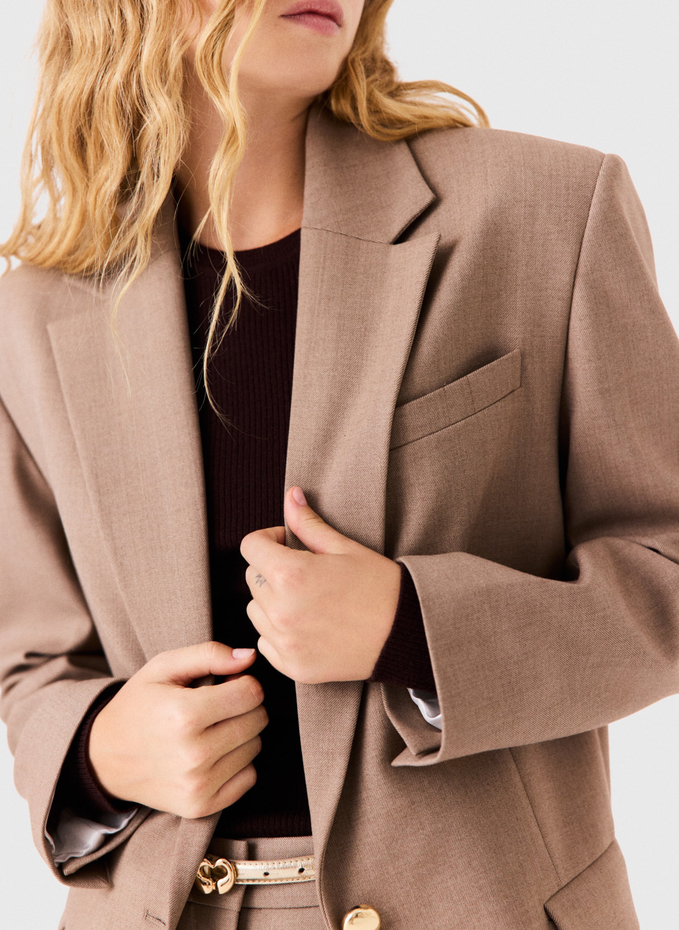 Klassieke recht gesneden blazer met kraag MAJE Beige
