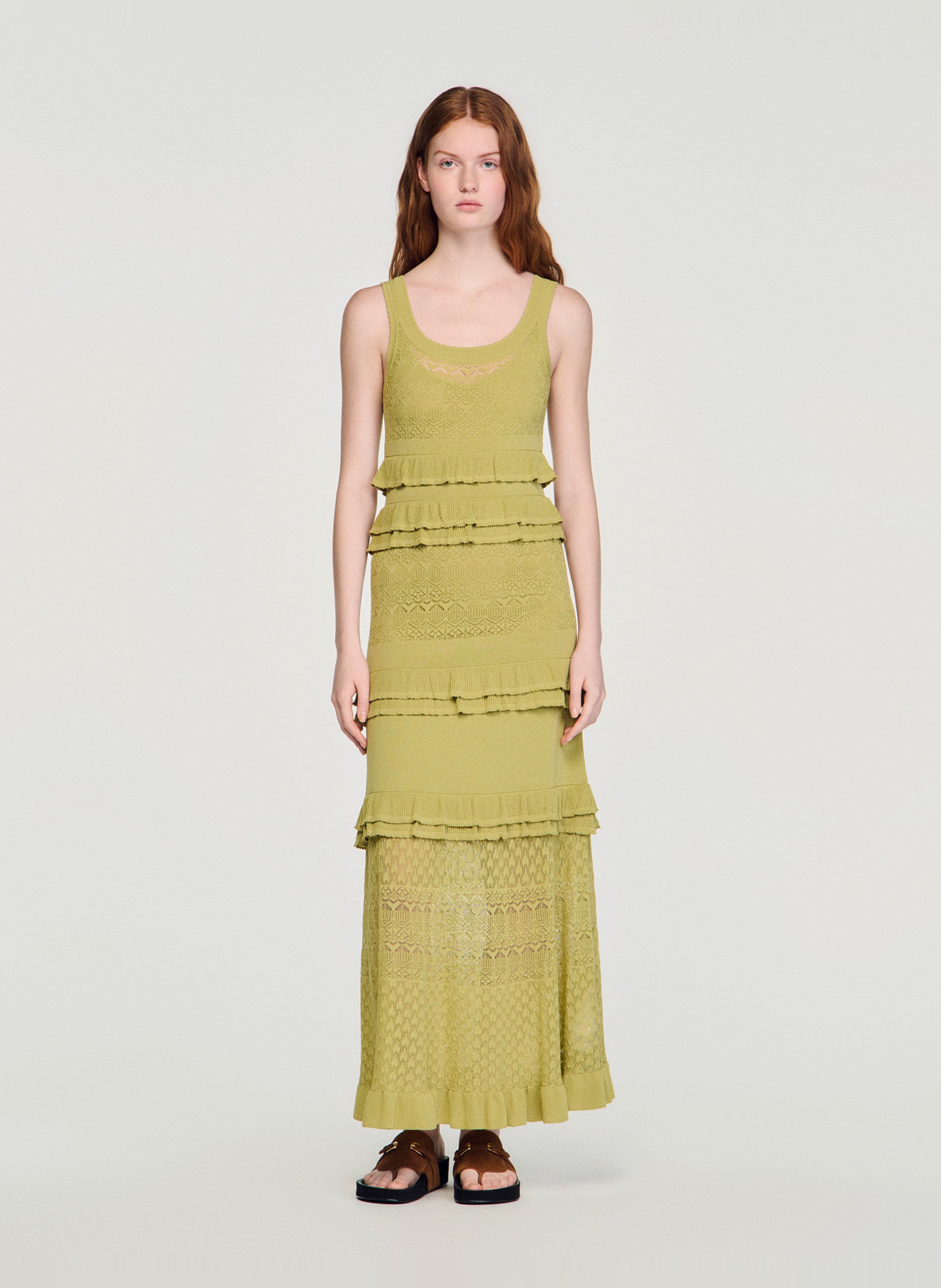 Lange aansluitende jurk met ruches SANDRO Groen