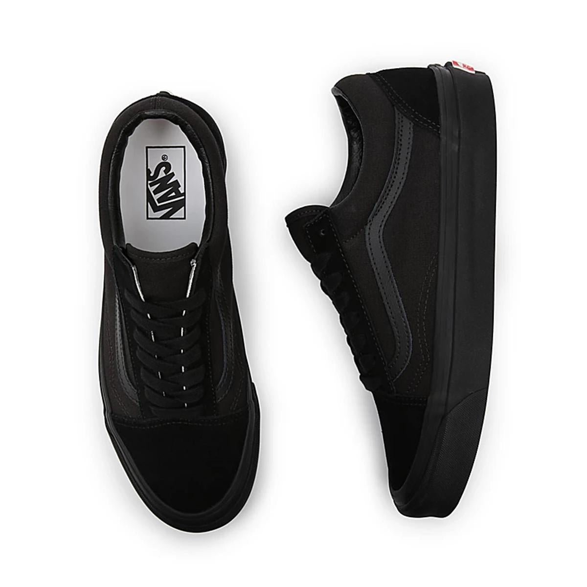 Low-top sneakers VANS Black