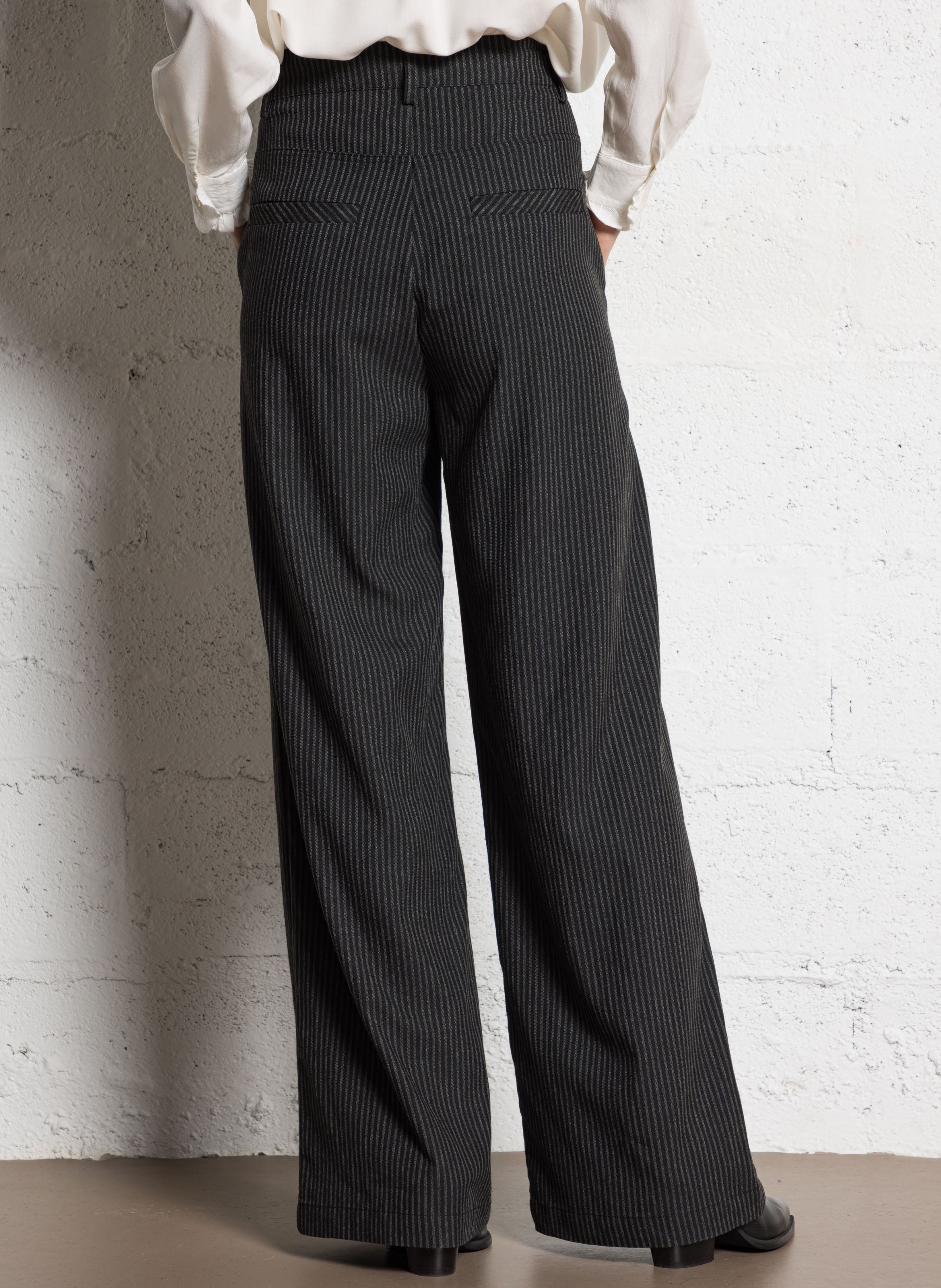 High-waisted wide-leg striped pants Black