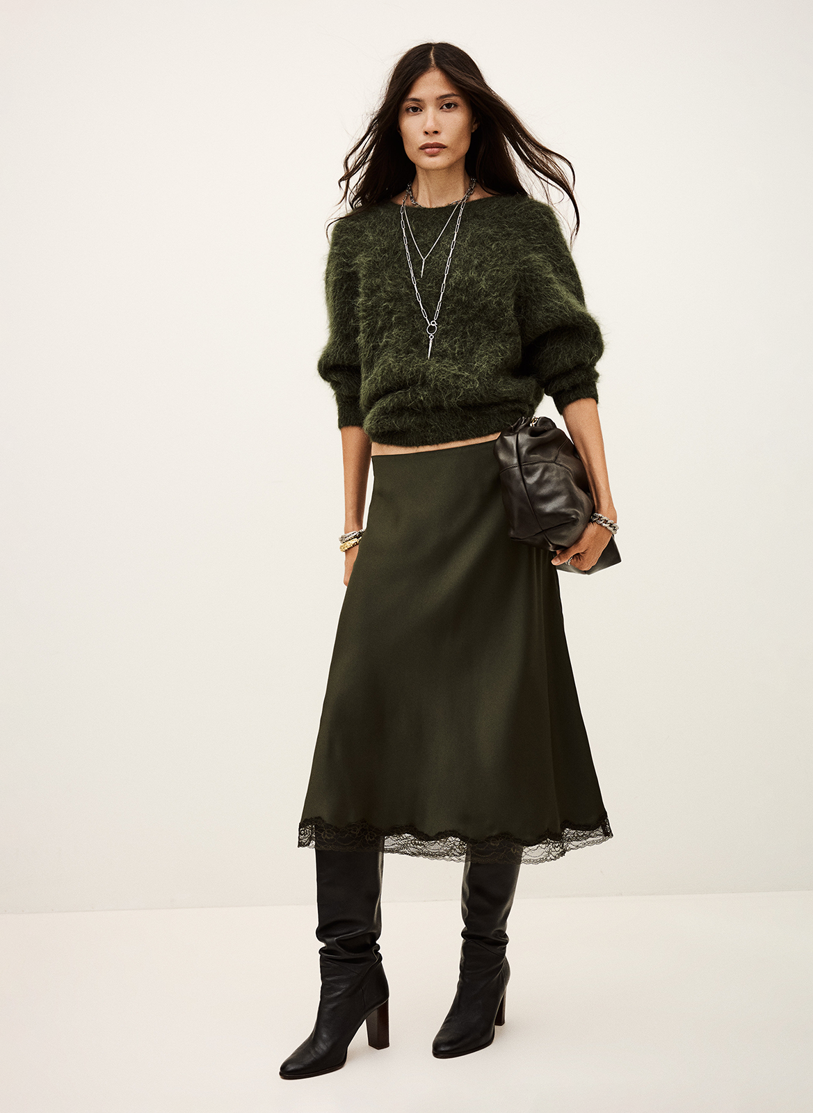 Halflange, satijnachtige rok BA&SH Kaki