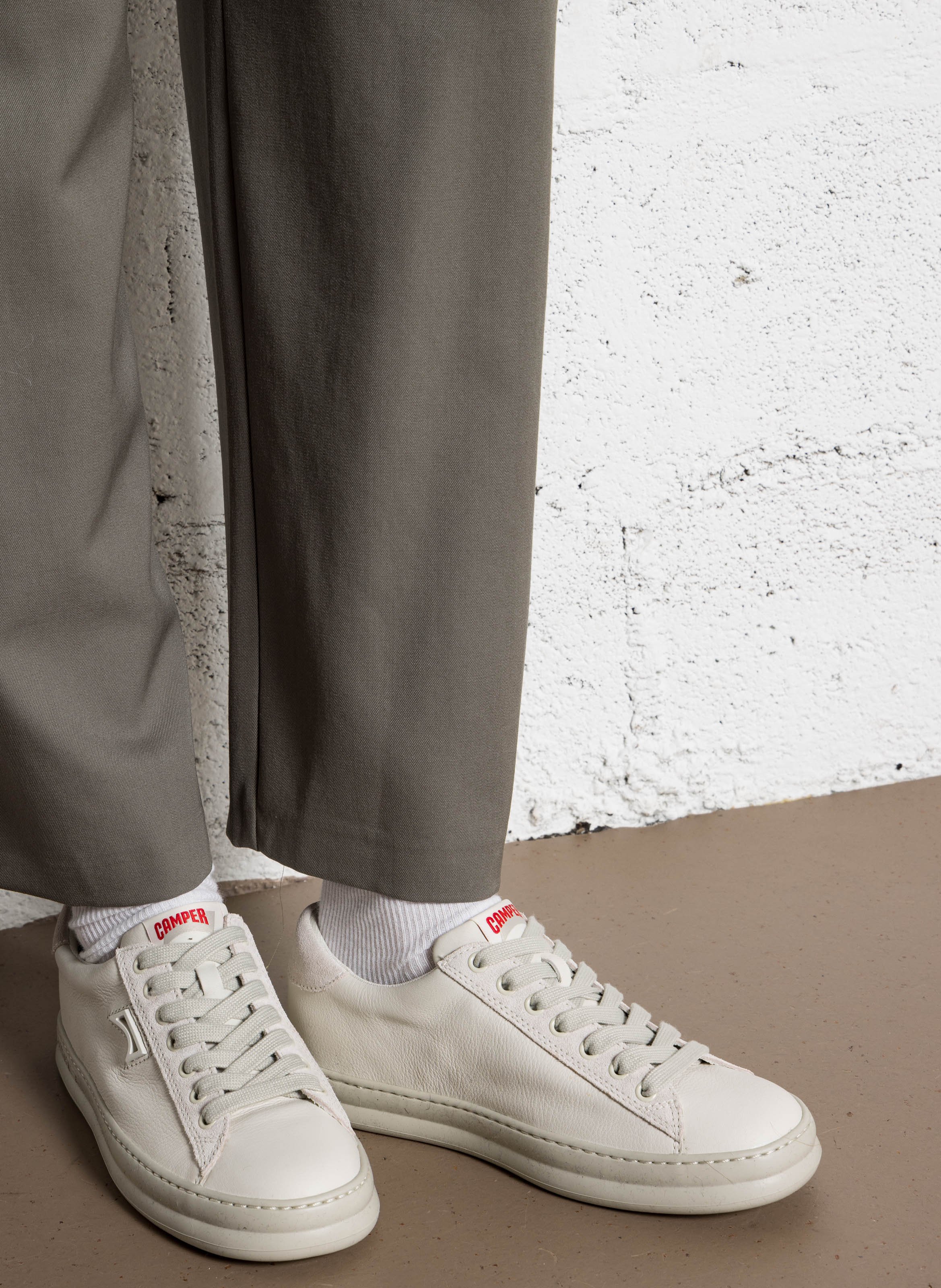 Baskets basses en cuir CAMPER Blanc