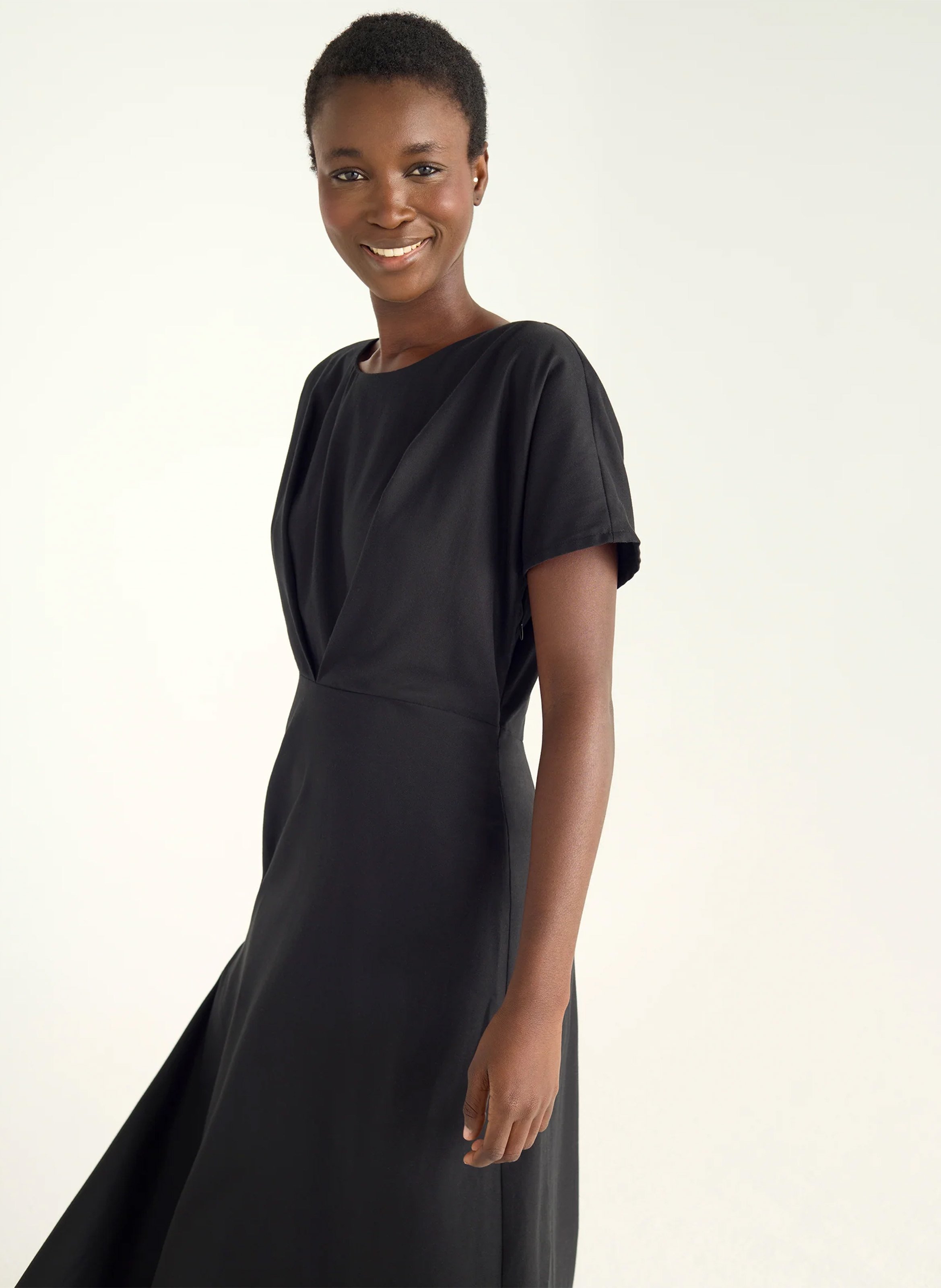 Midi-A-Linie-Kleid in Uni ACOTE Schwarz