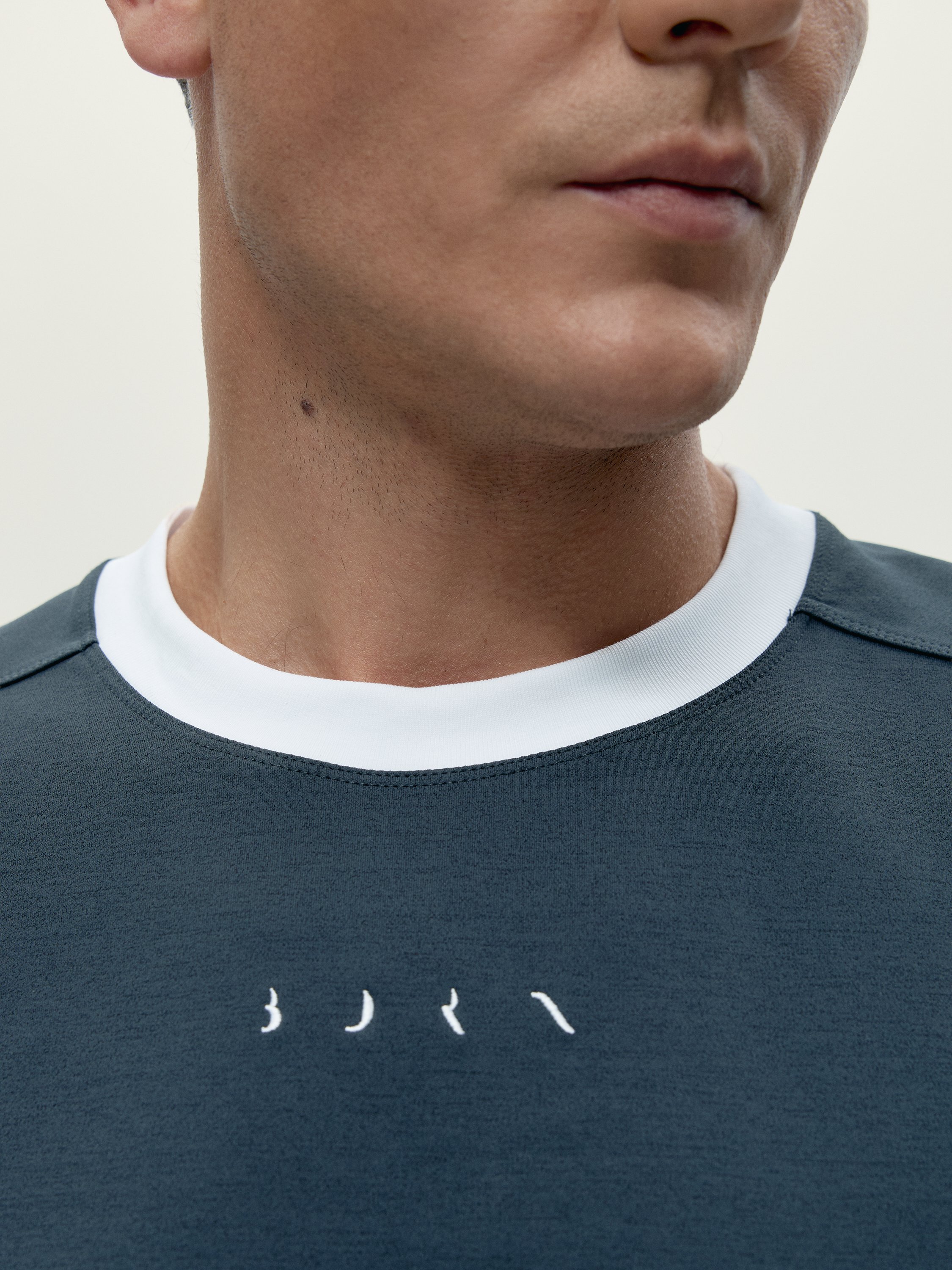 Men's sports T-shirt with short sleeves and oversized fit BORN Grey