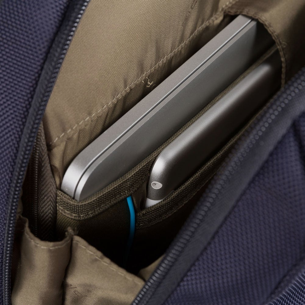 Rolling laptop and iPad® bag in recycled fabric with USB and USB type-C ports PIQUADRO Black