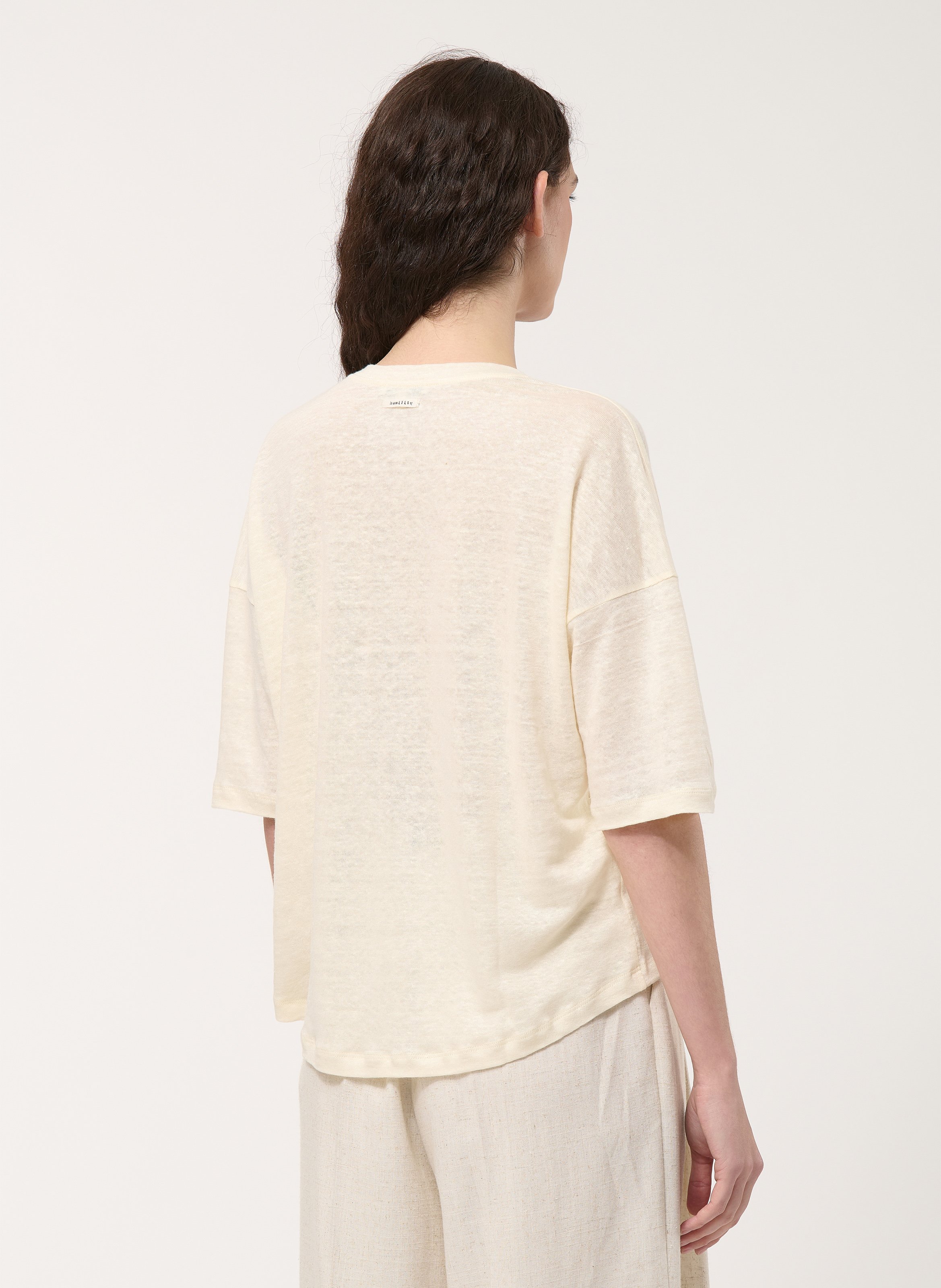 Tee-shirt col V en lin HUMILITY Beige