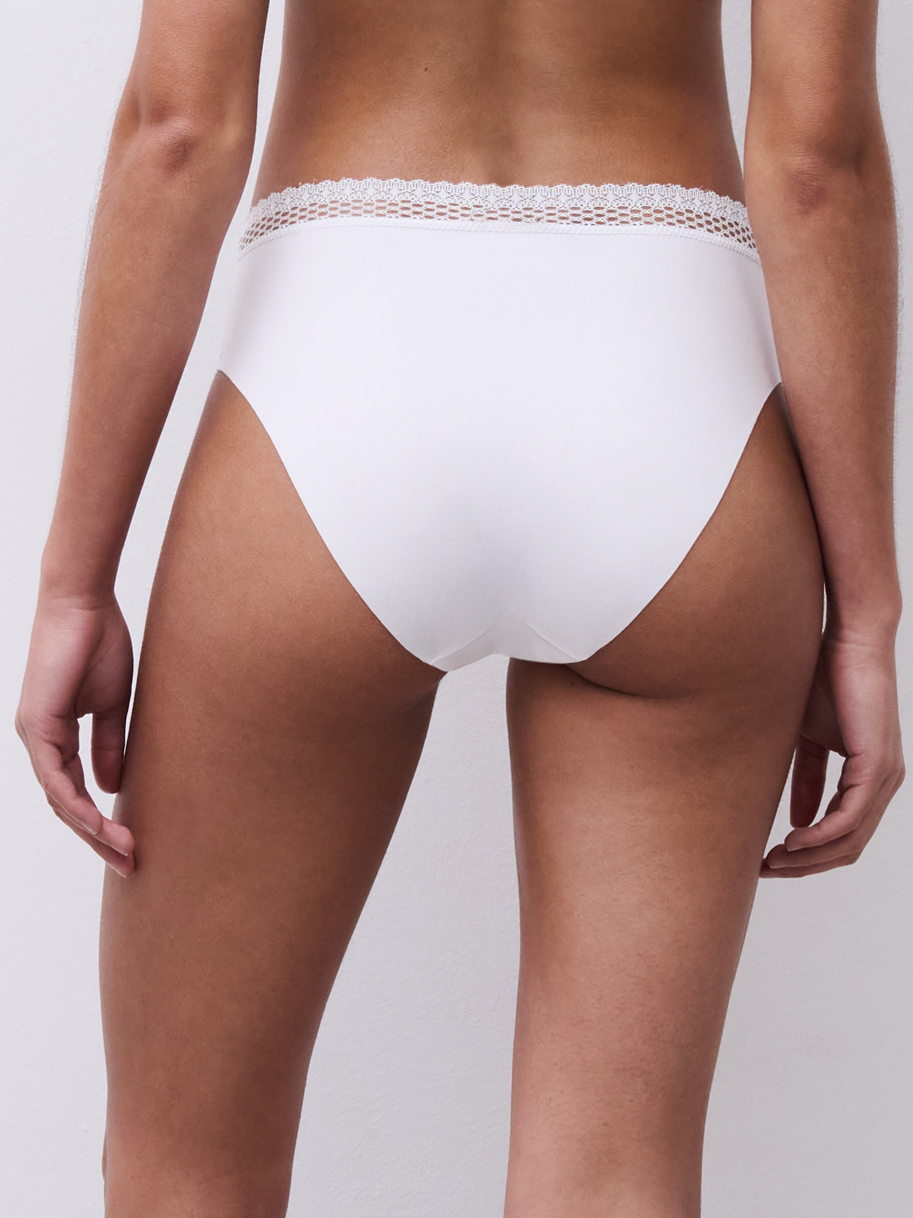 High-waisted high-cut briefs CHANTELLE White