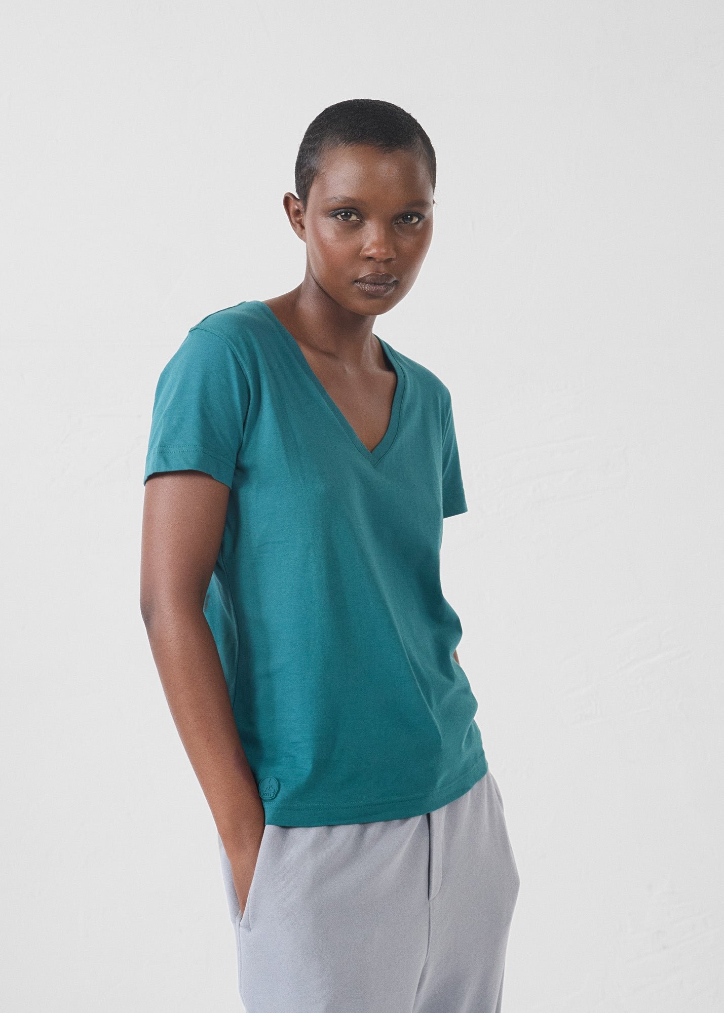 V-neck soft t-shirt JOTT Green