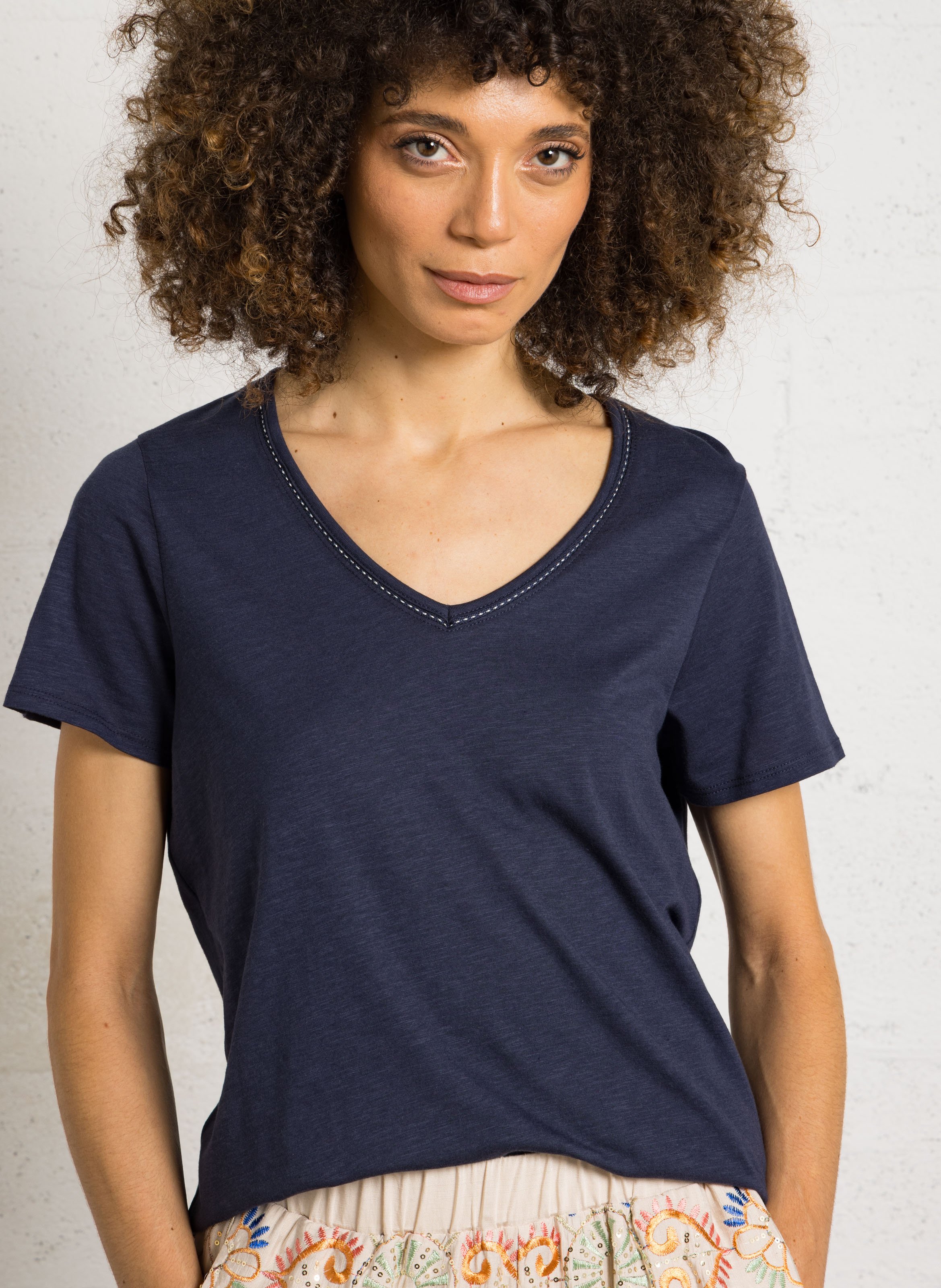 Oversize V-Ausschnitt T-Shirt aus Baumwollmischung SUD EXPRESS