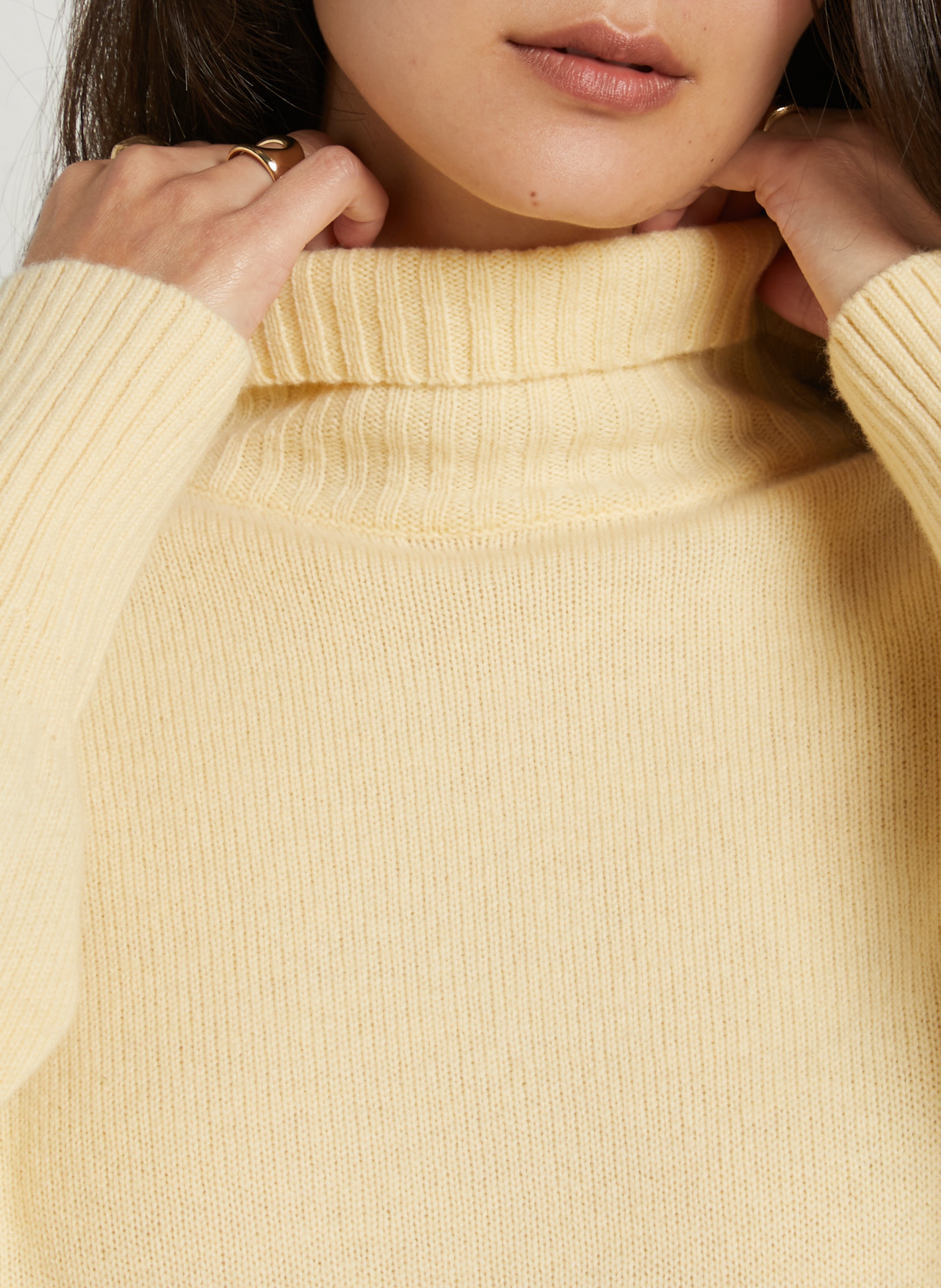 Pull col roulé en laine SUNCOO Jaune