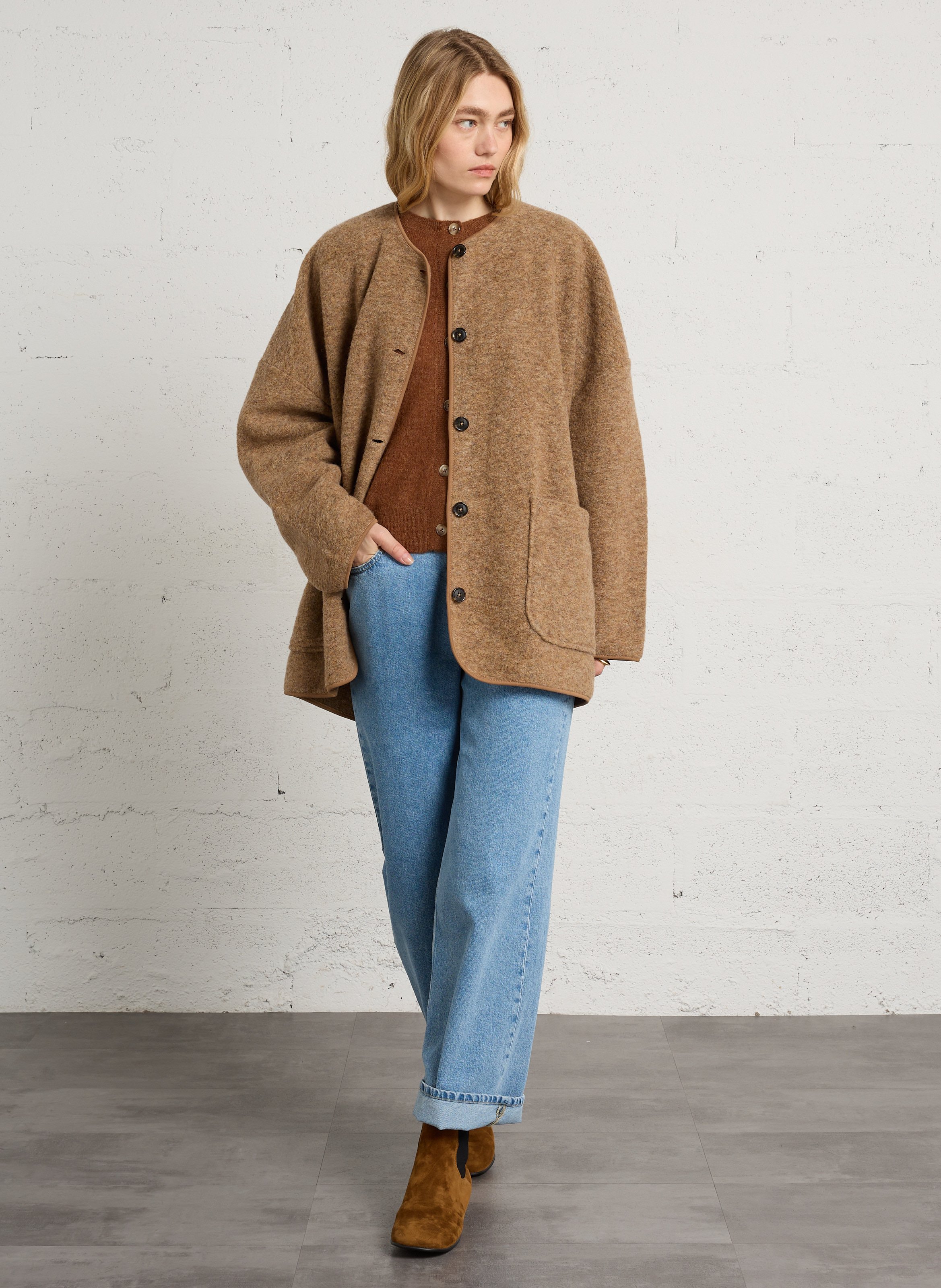 Manteau col rond boutonné en laine mélangée AME ANTWERP Beige