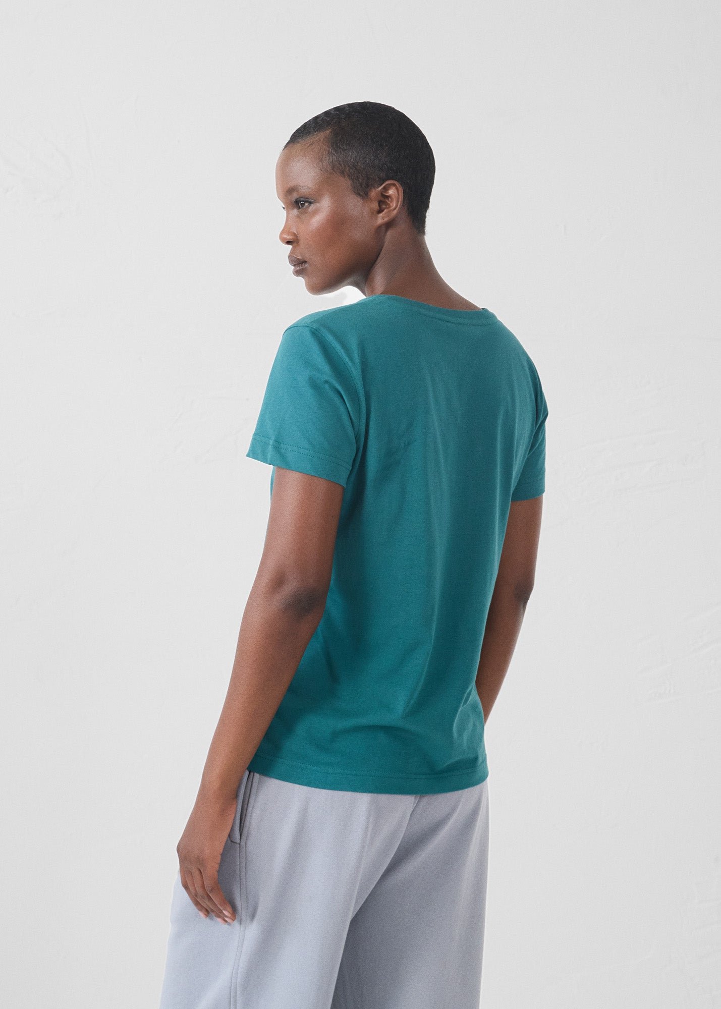 V-neck soft t-shirt JOTT Green