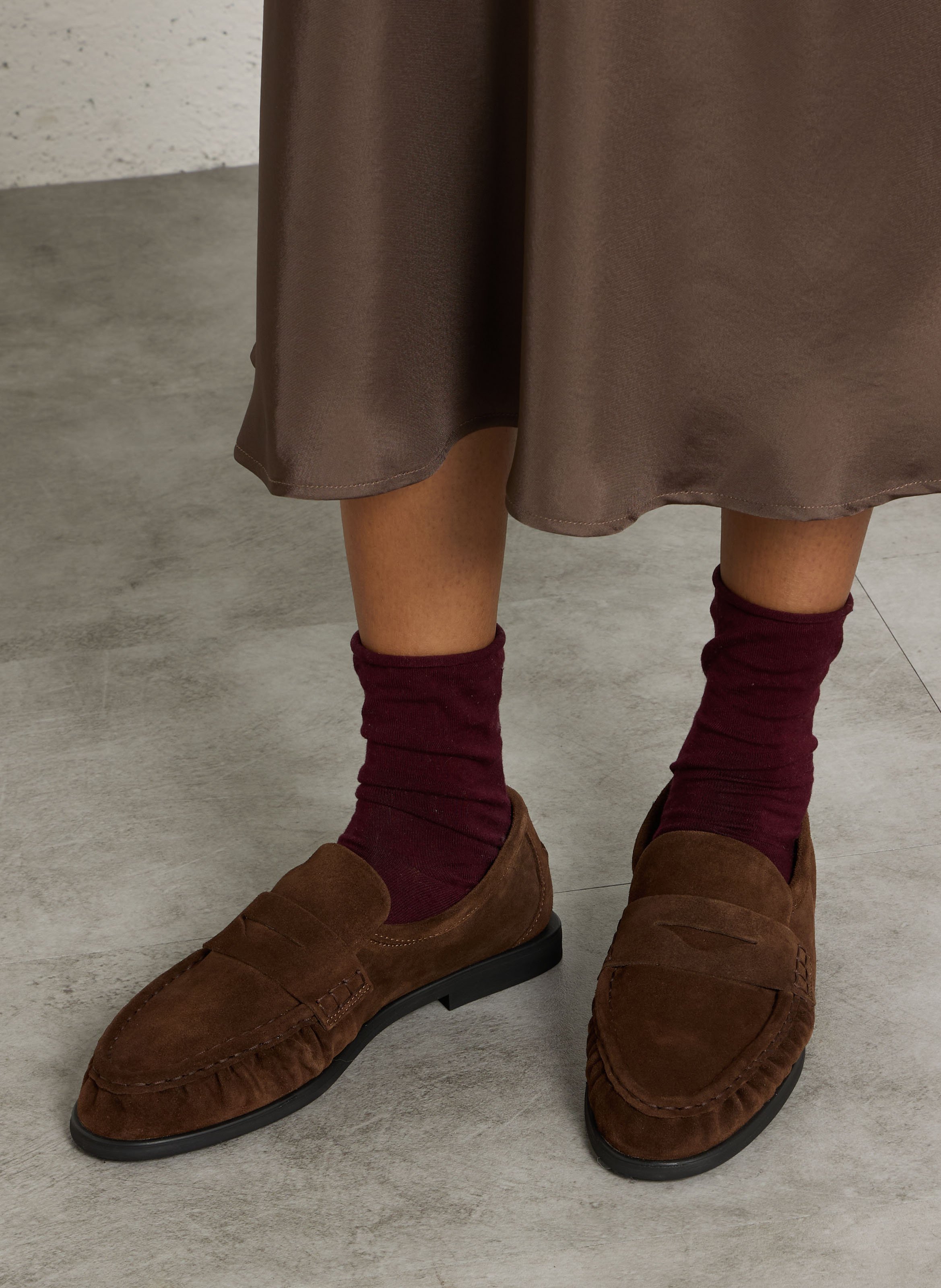 Mocassins met plooien in suède leer PAVEMENT Bruin