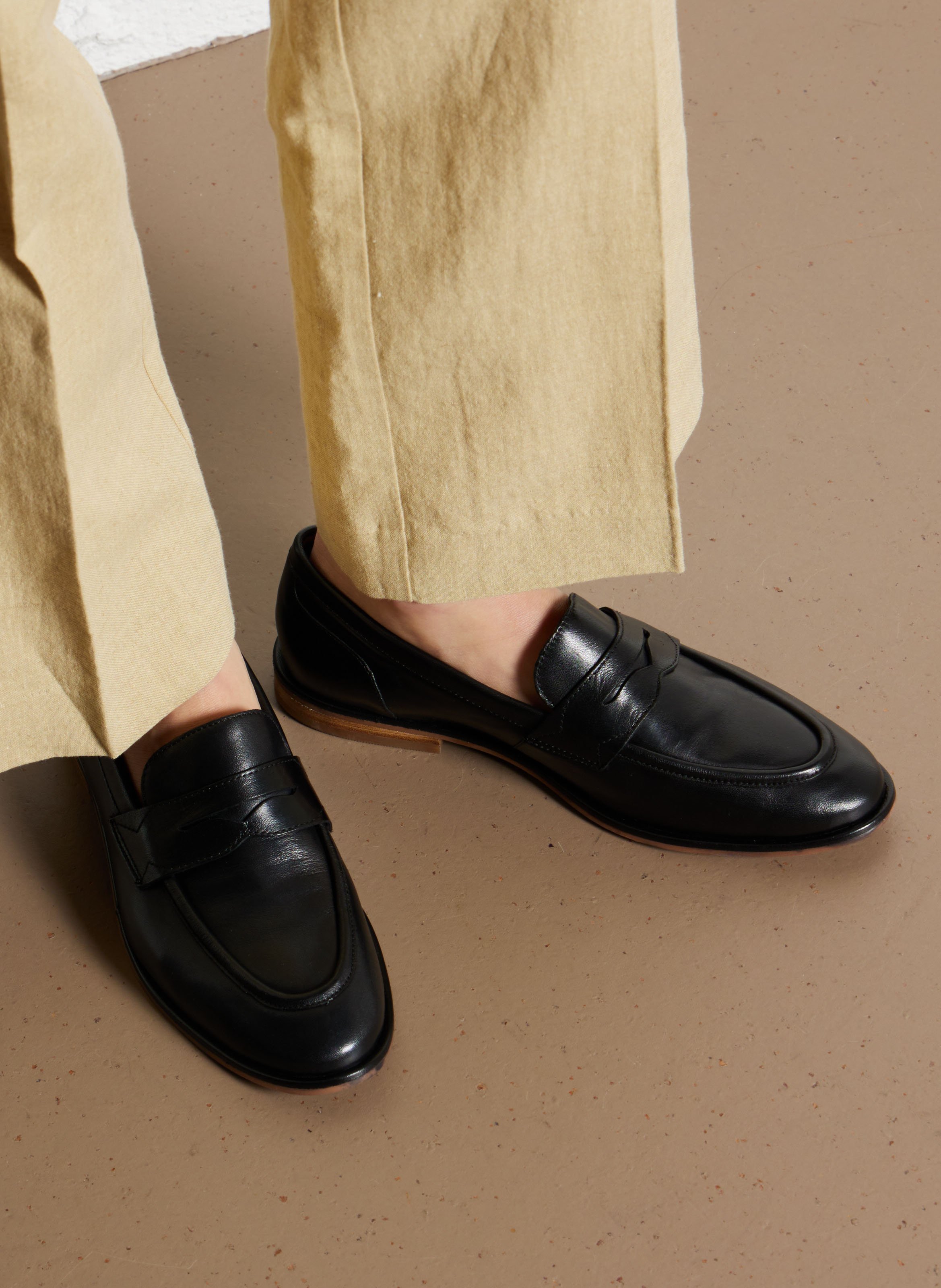 Mocassins plats en cuir  Noir