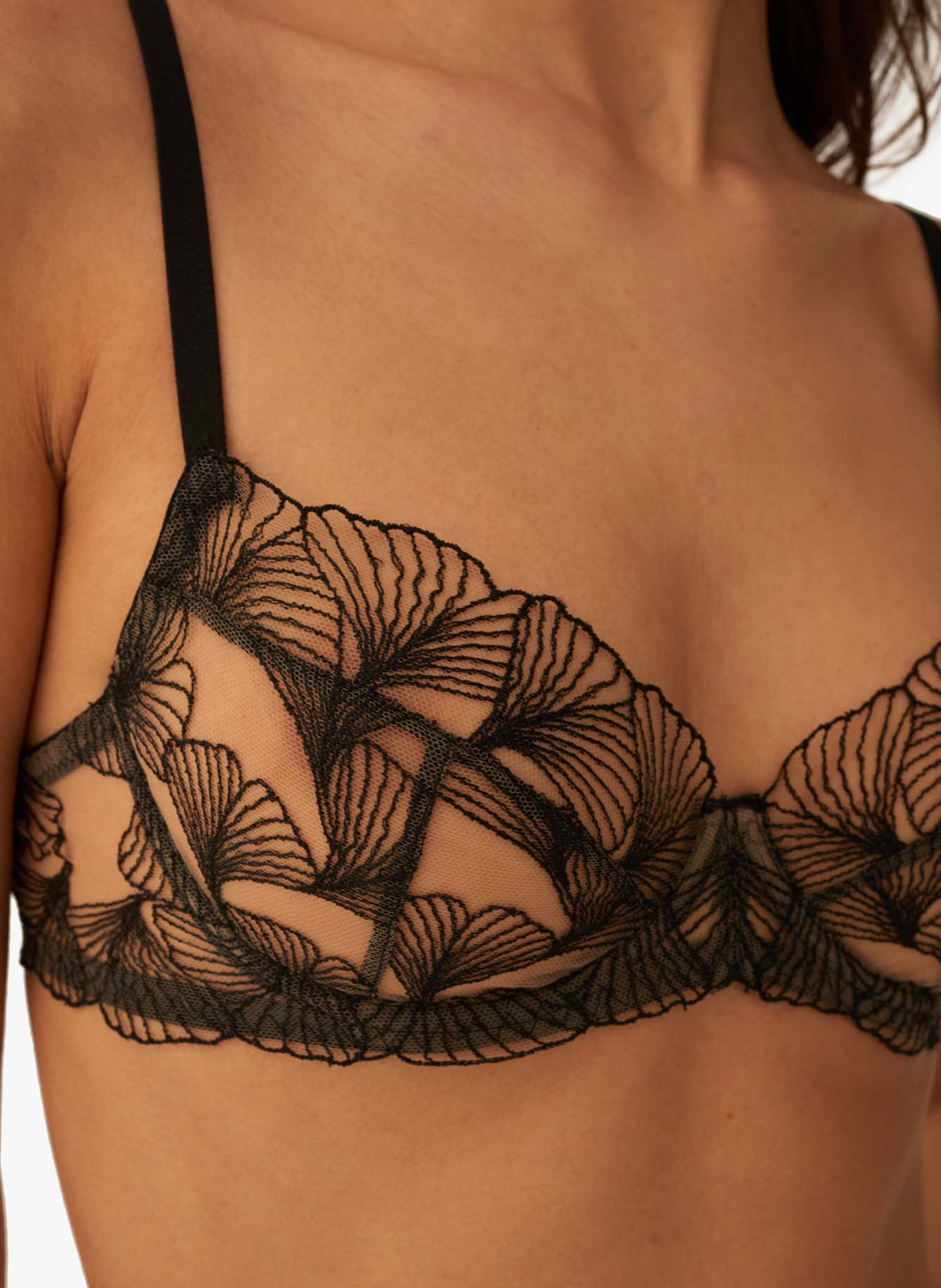 Bügel-BH aus Spitze UNDRESS CODE Schwarz