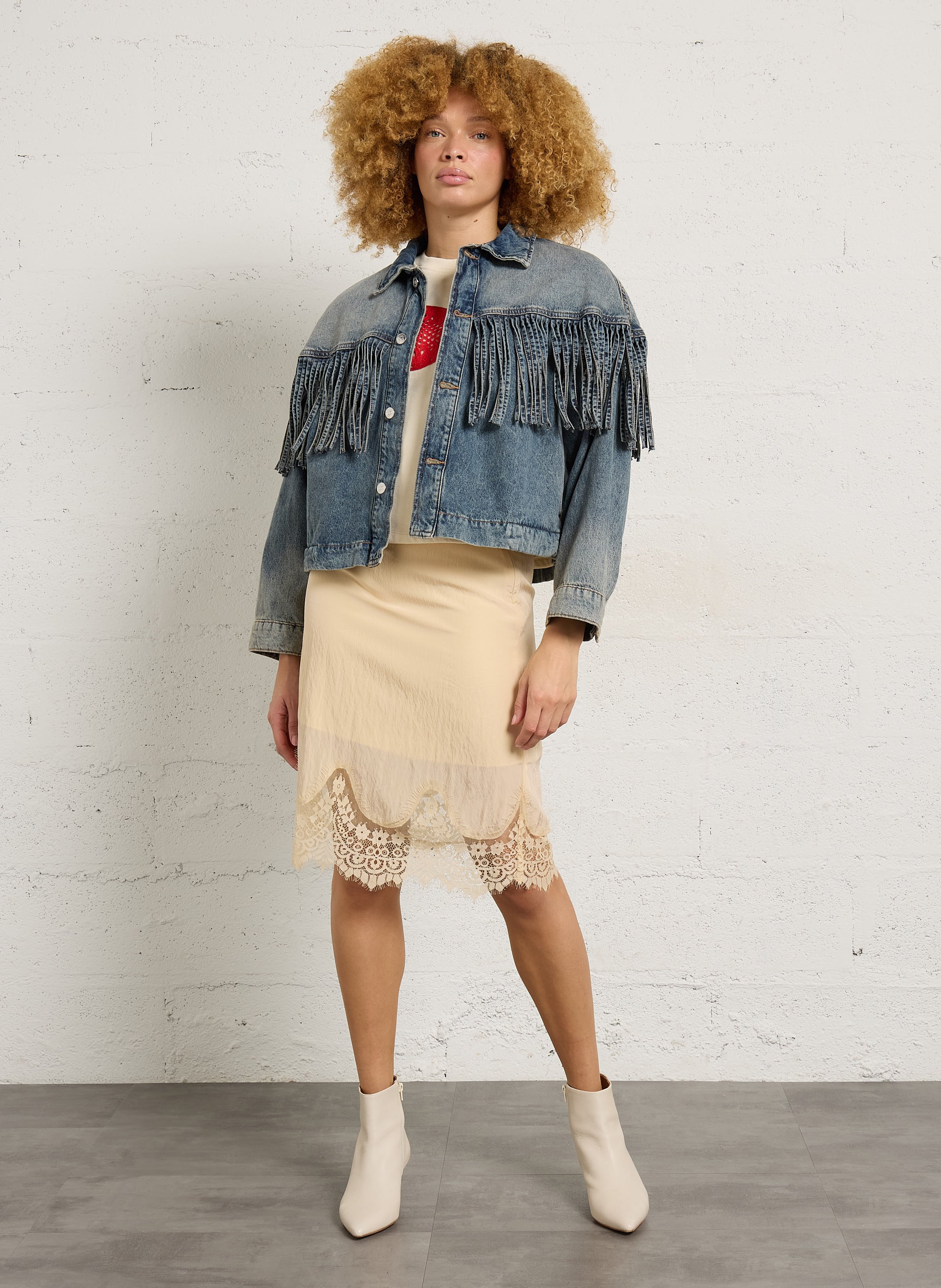 Gerade Jeansjacke mit Fransen in verwaschenem Denim BERENICE Blau