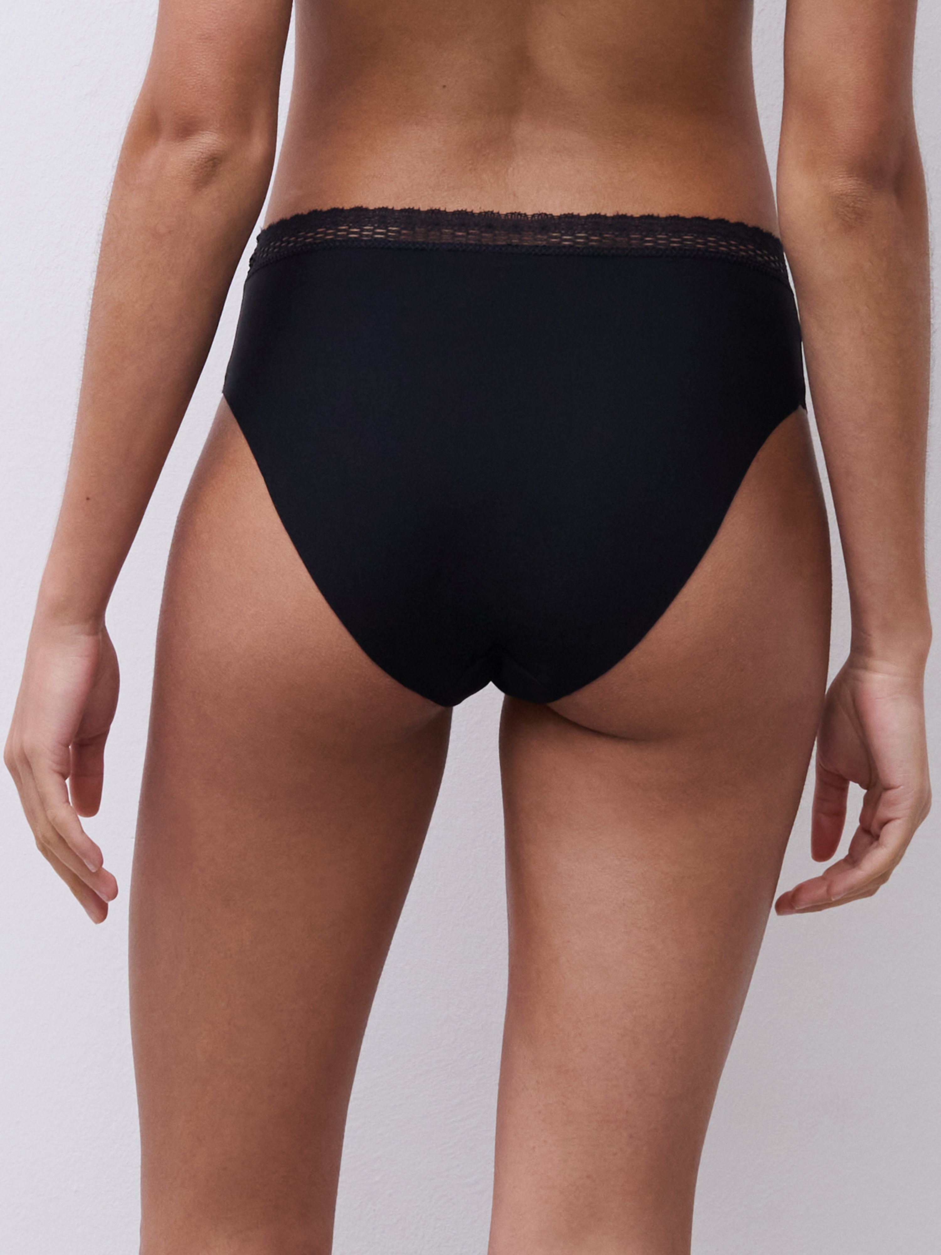 High-waisted high-cut briefs CHANTELLE Black