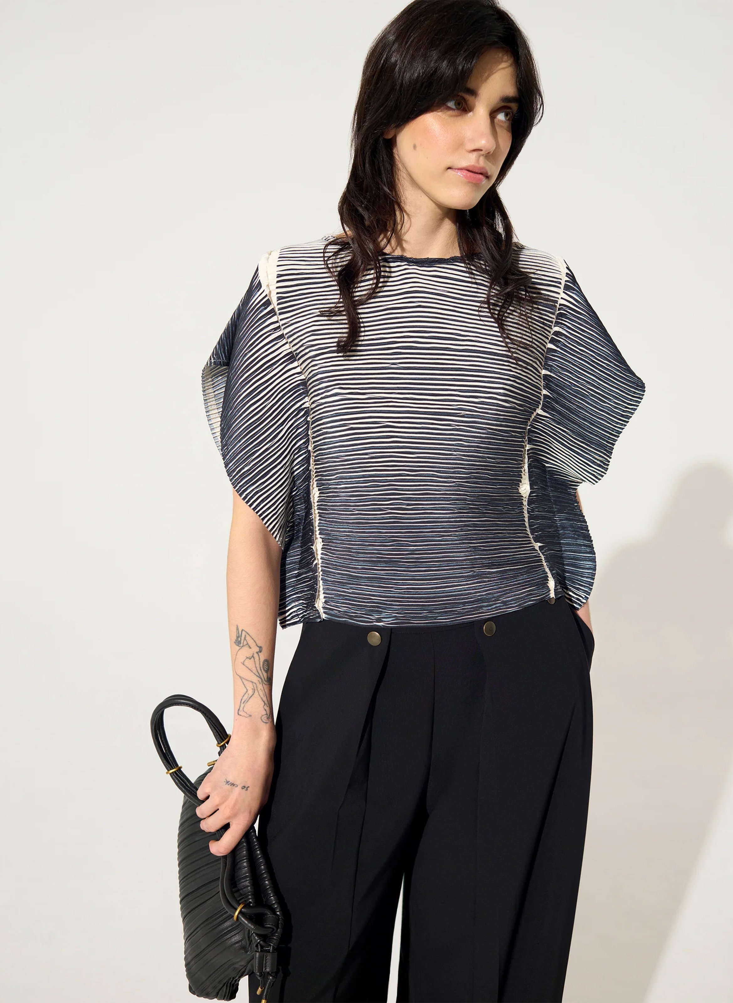 Round-neck printed over-sized top COTELAC Black