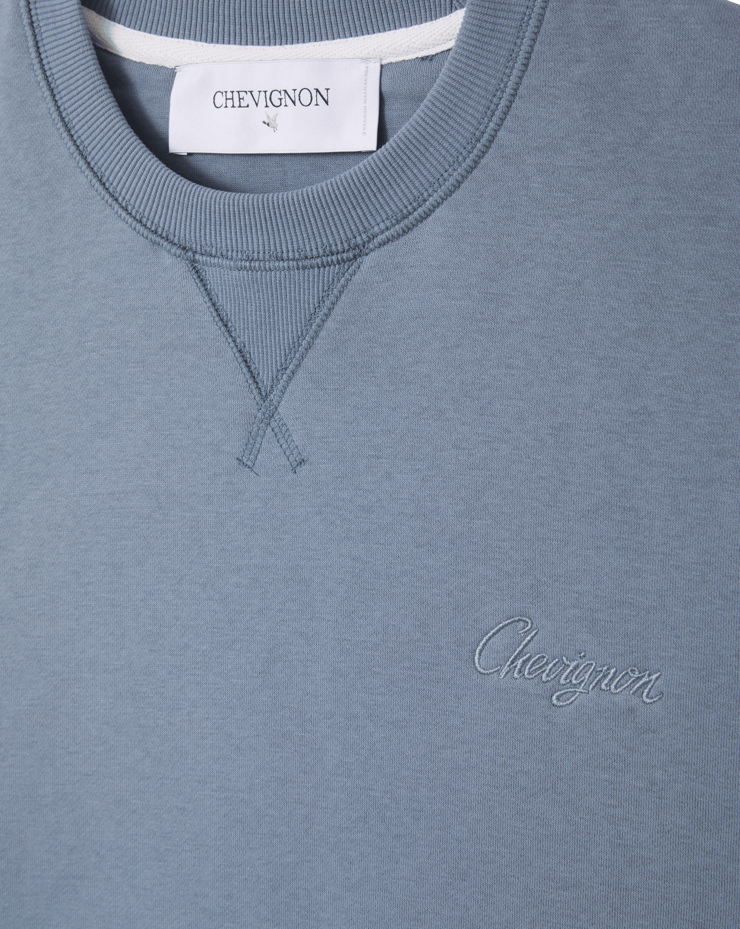 Sweat ample uni à broderie marque  CHEVIGNON Bleu