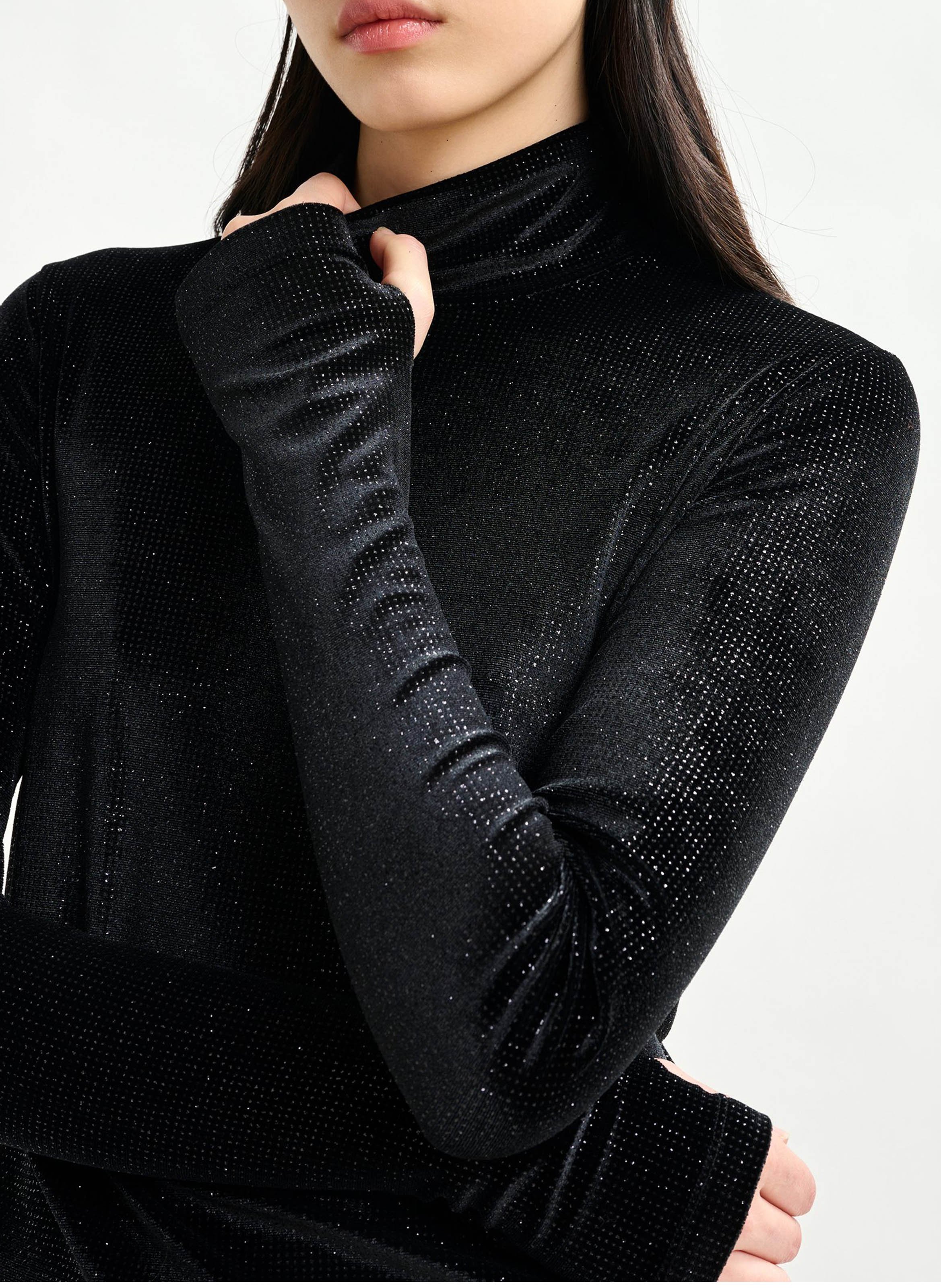 Top col roulé en velours ESSENTIEL ANTWERP Noir