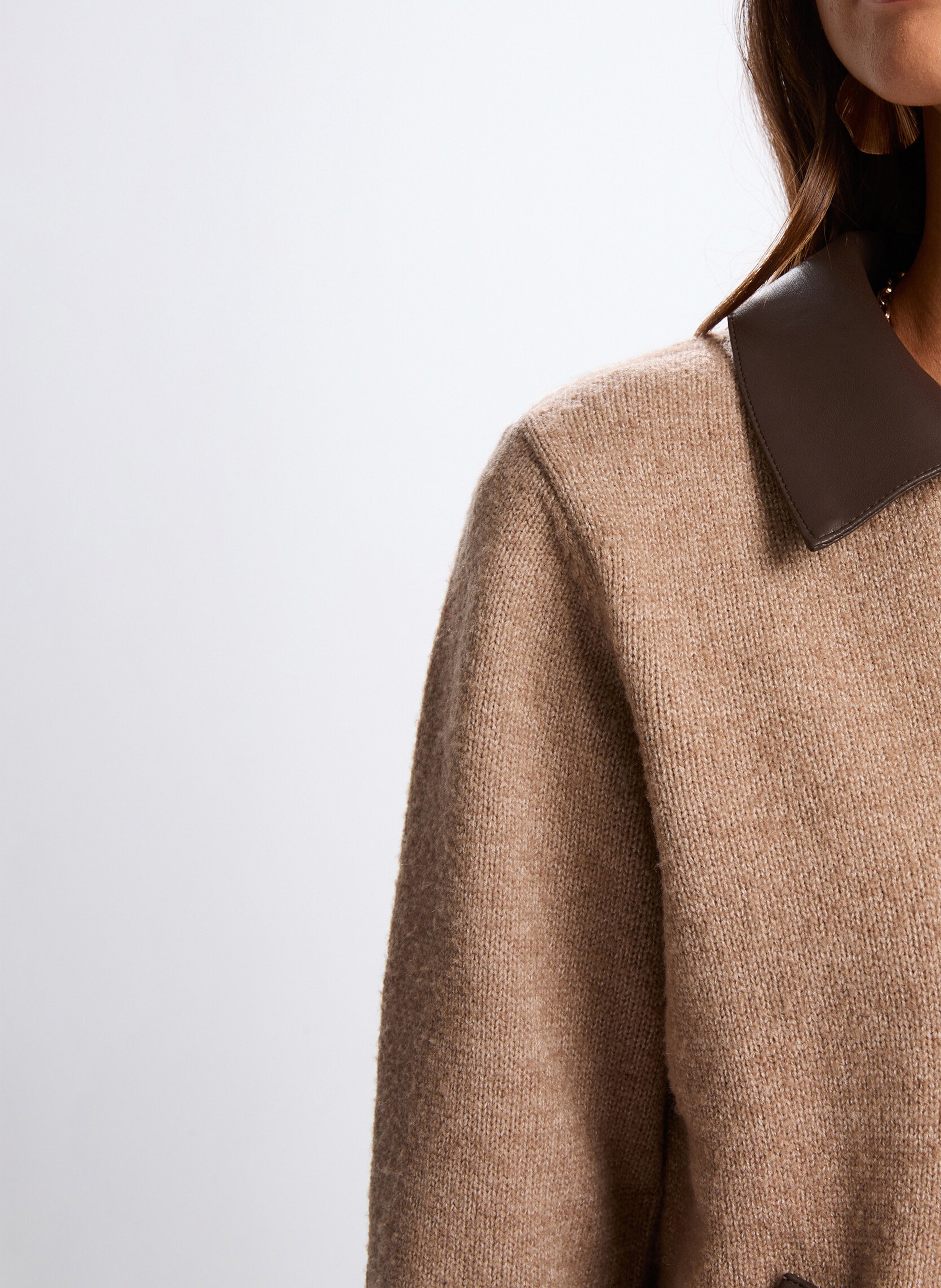 <Cardigan solid buttoned classic collar</cardigan> MORGAN Brown