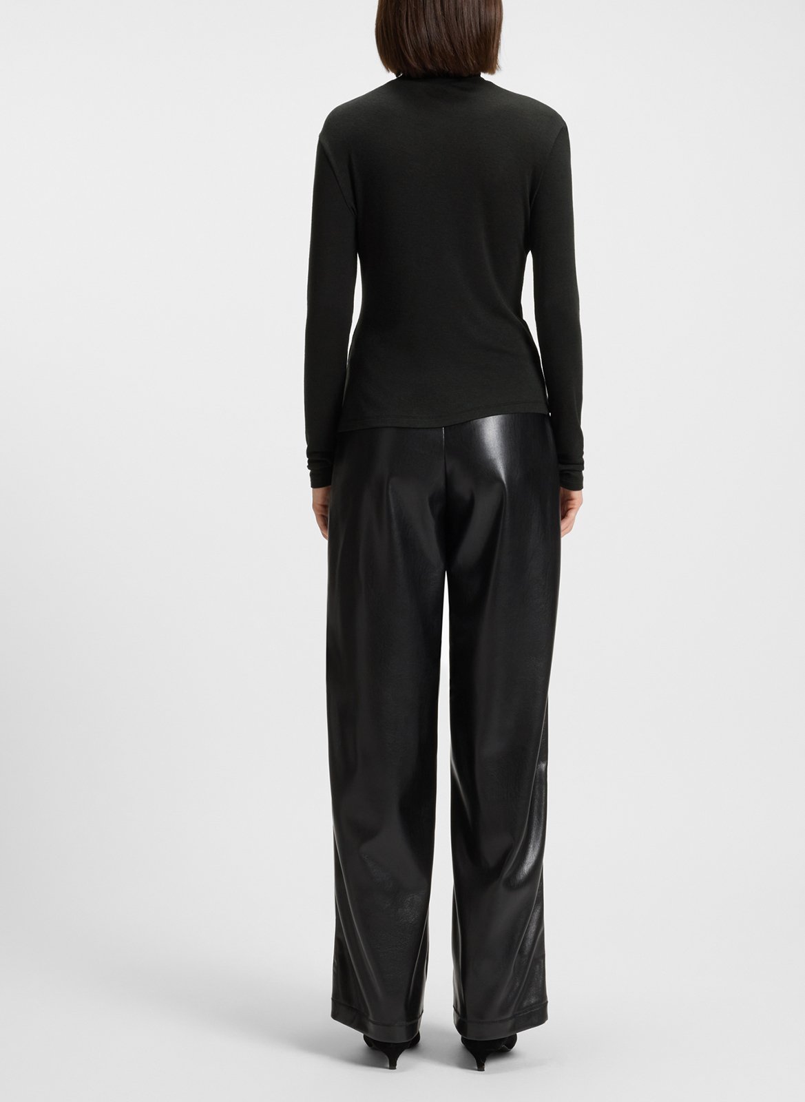 Solid turtleneck straight top BOSS Black