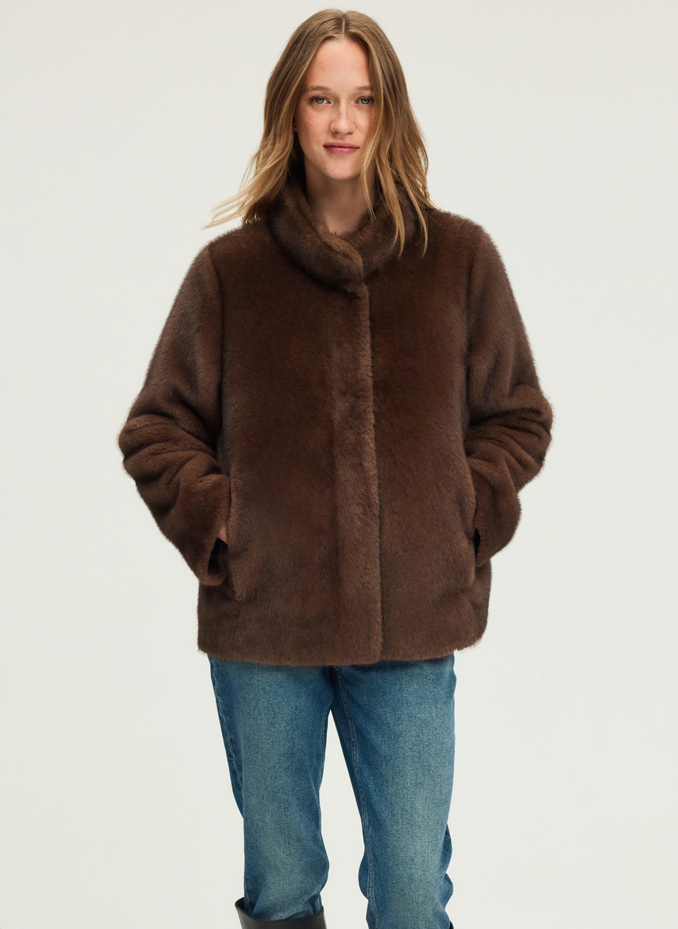 Straight coat with high synthetic fur collar PABLO Brown
