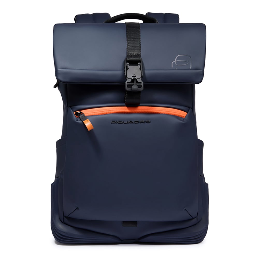 Water-repellent backpack for computer and iPad® with bottle pocket, shock protection, and RFID. PIQUADRO