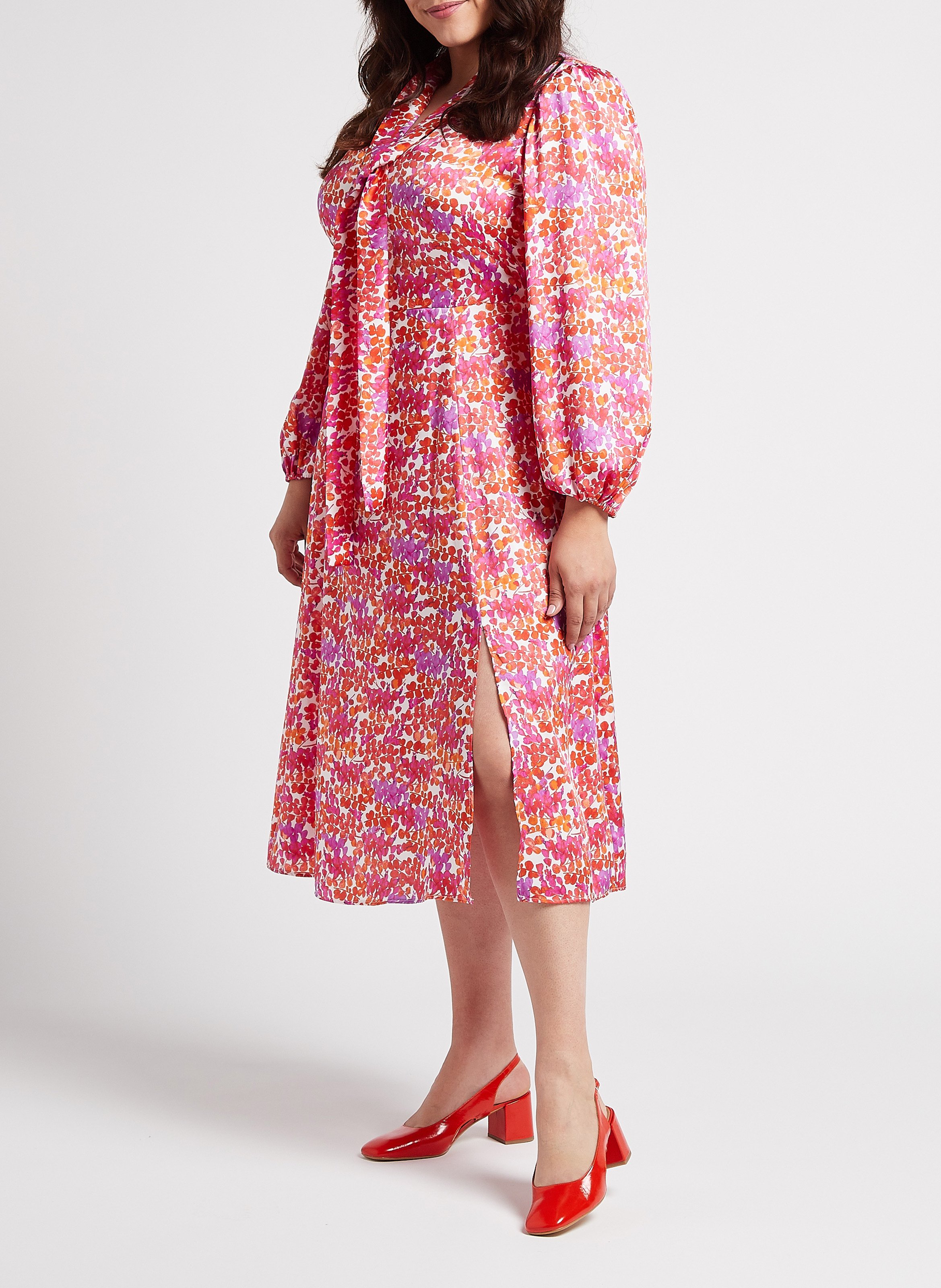 Geblümtes Maxikleid mit V-Ausschnitt PERSONA by Marina Rinaldi