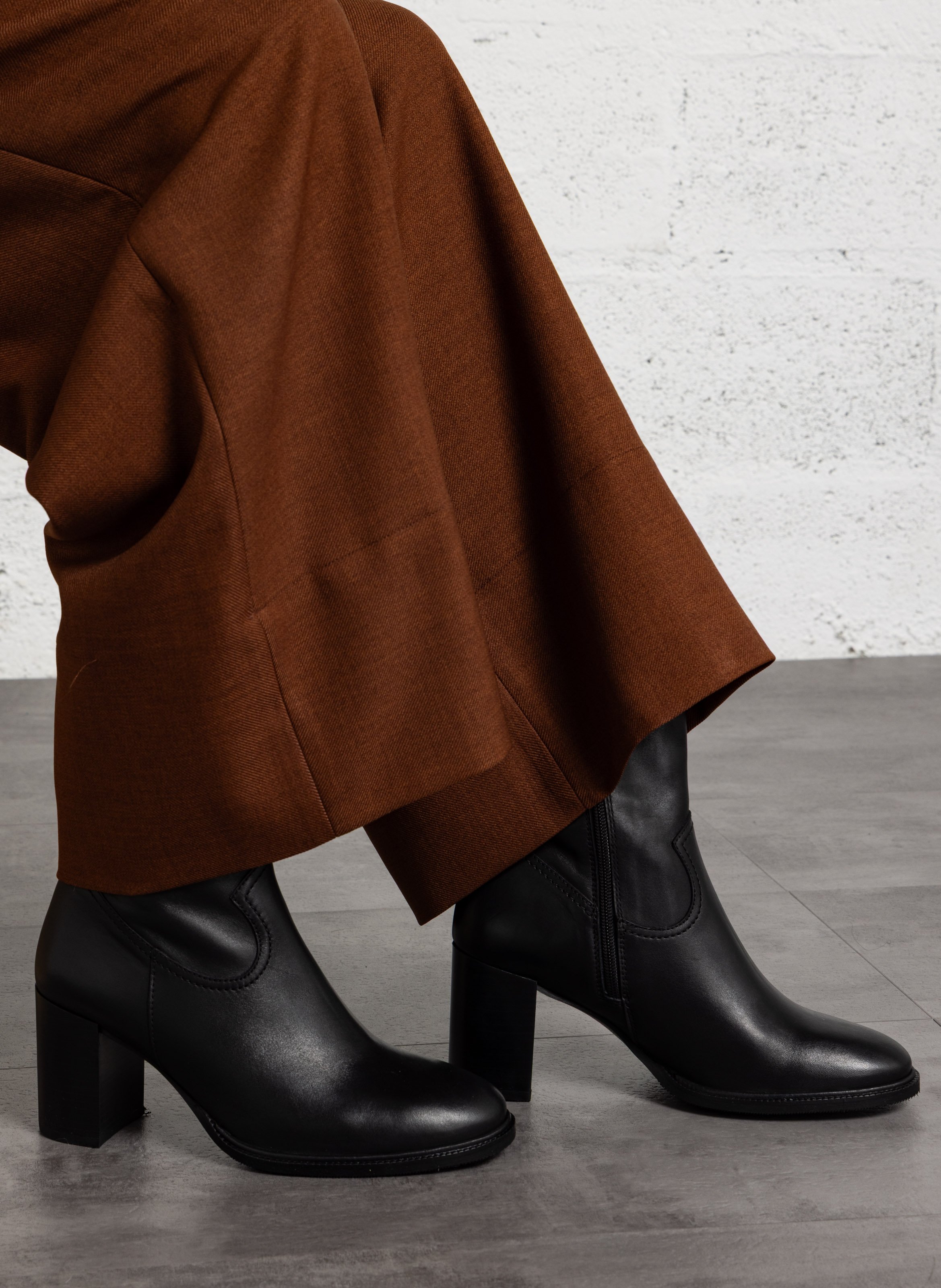 Lederstiefeletten MELLOW YELLOW Schwarz