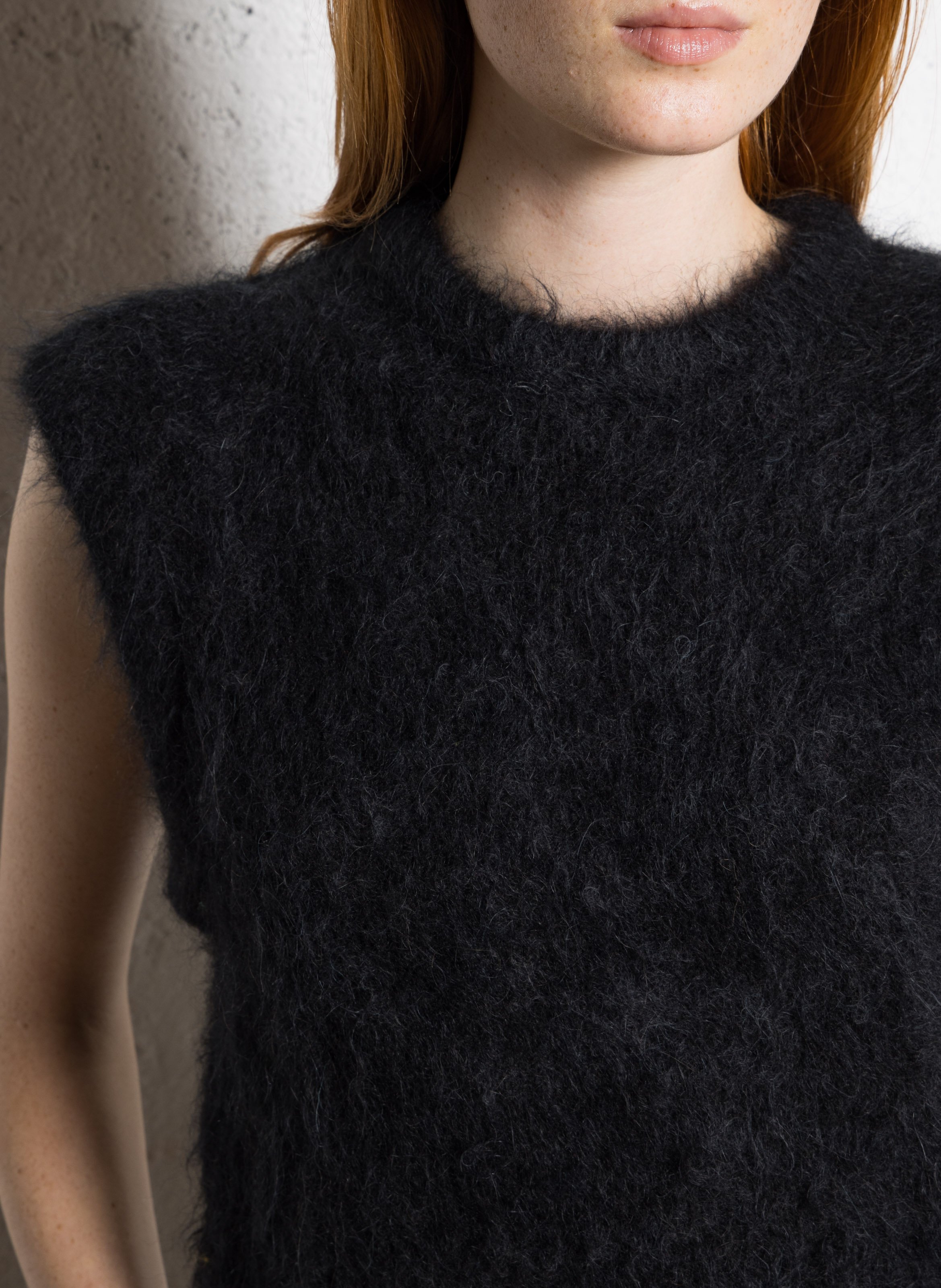 Pull sans manches uni en maille duveteuse AMERICAN VINTAGE Noir