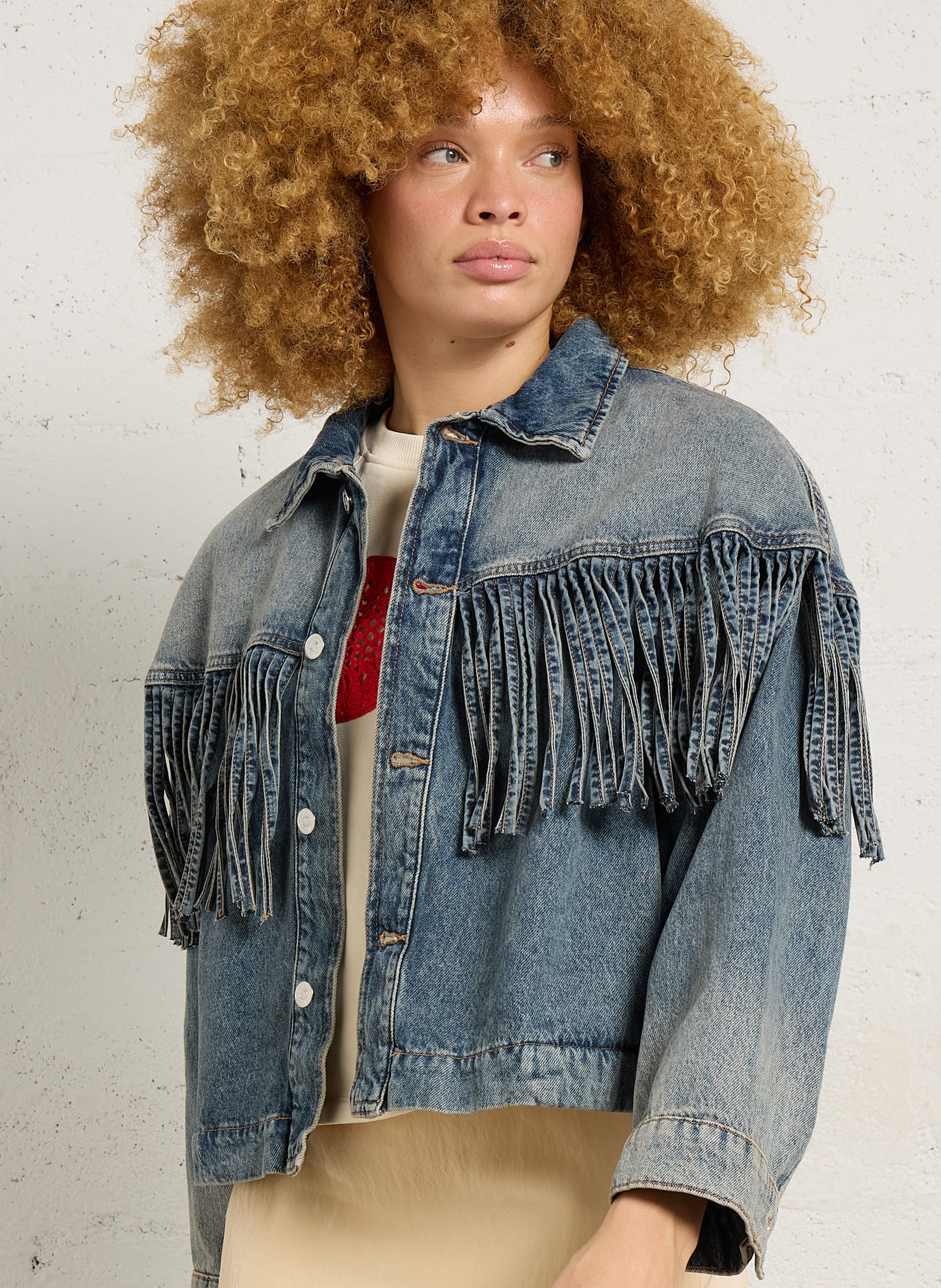 Gerade Jeansjacke mit Fransen in verwaschenem Denim BERENICE Blau