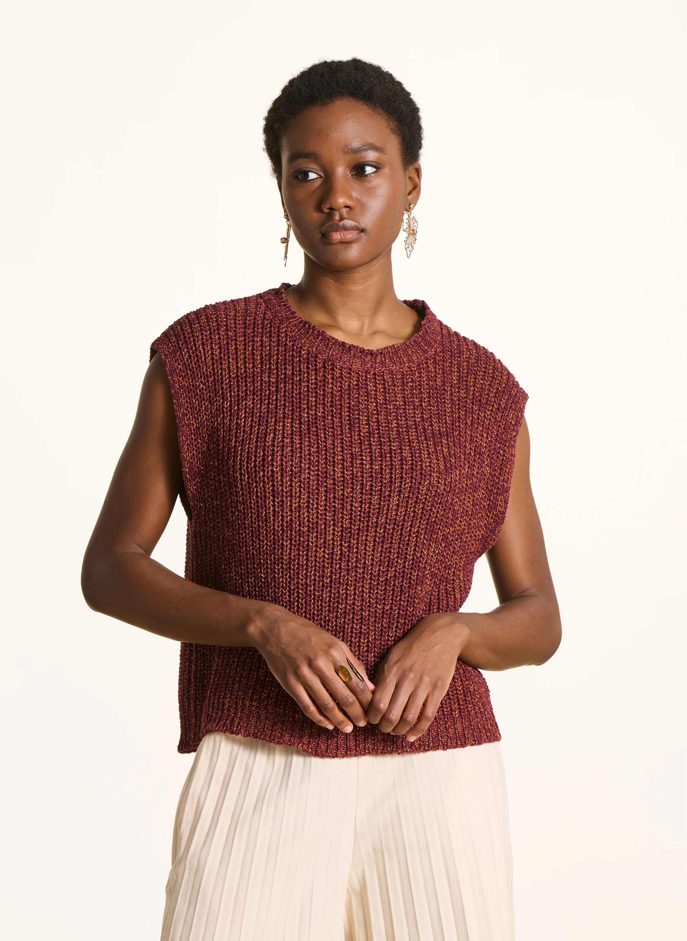 Gerade geschnittener Rundhalspullover aus Strick LA FEE MARABOUTEE