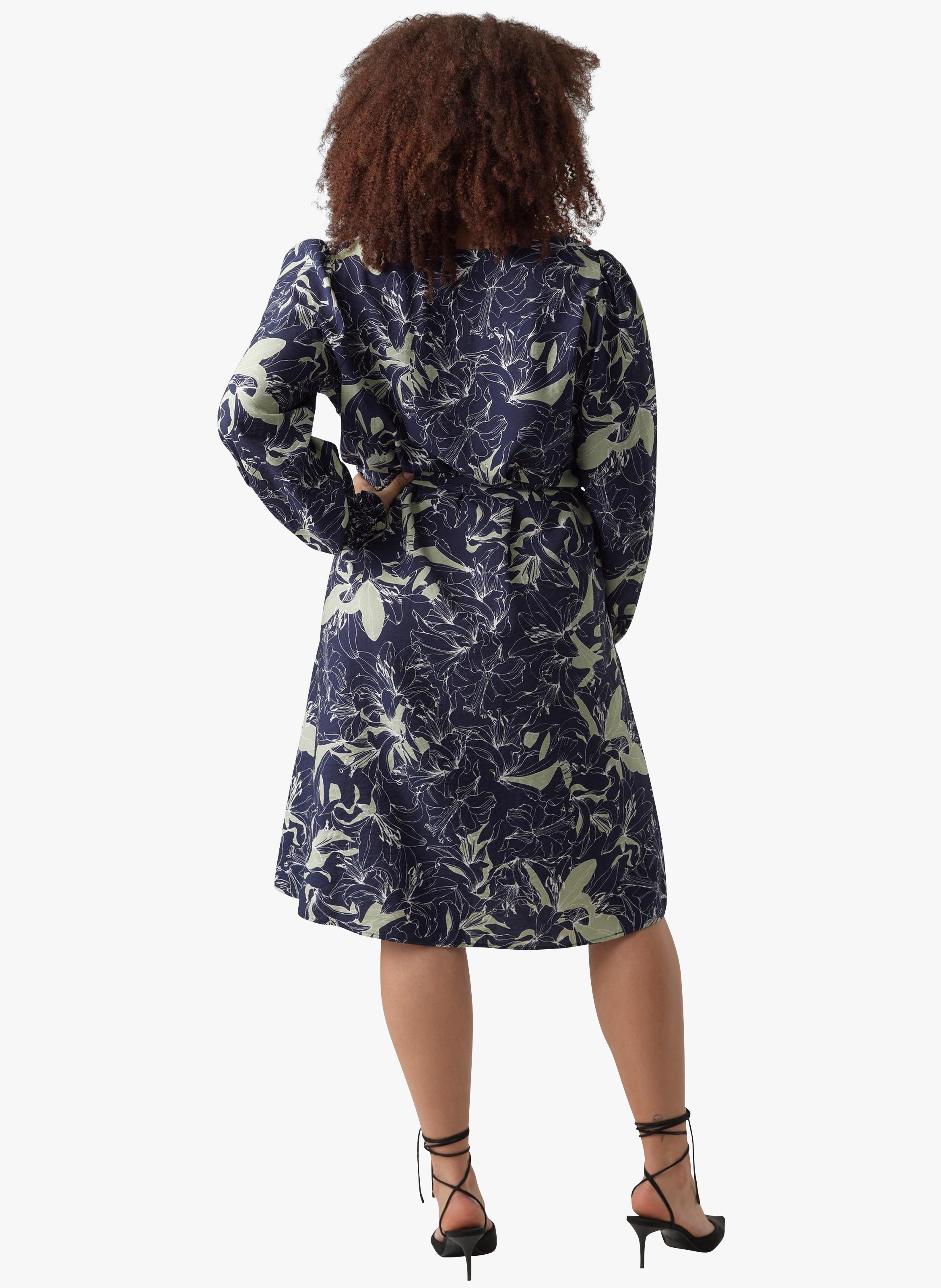 Robe midi col V à imprimé VERO MODA CURVE Bleu